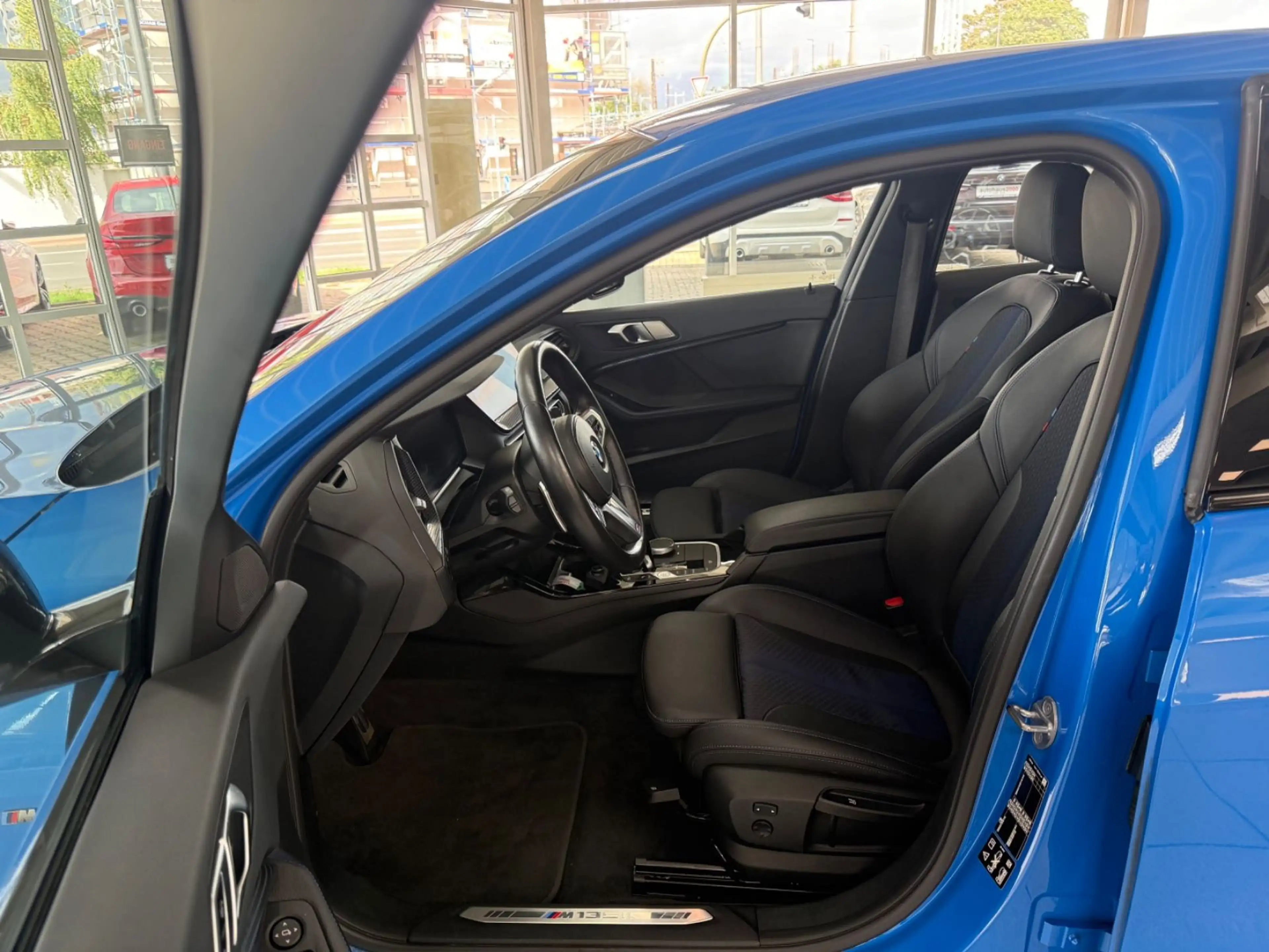 BMW 135 i xDrive Edition Colorvision M performance — photo 10