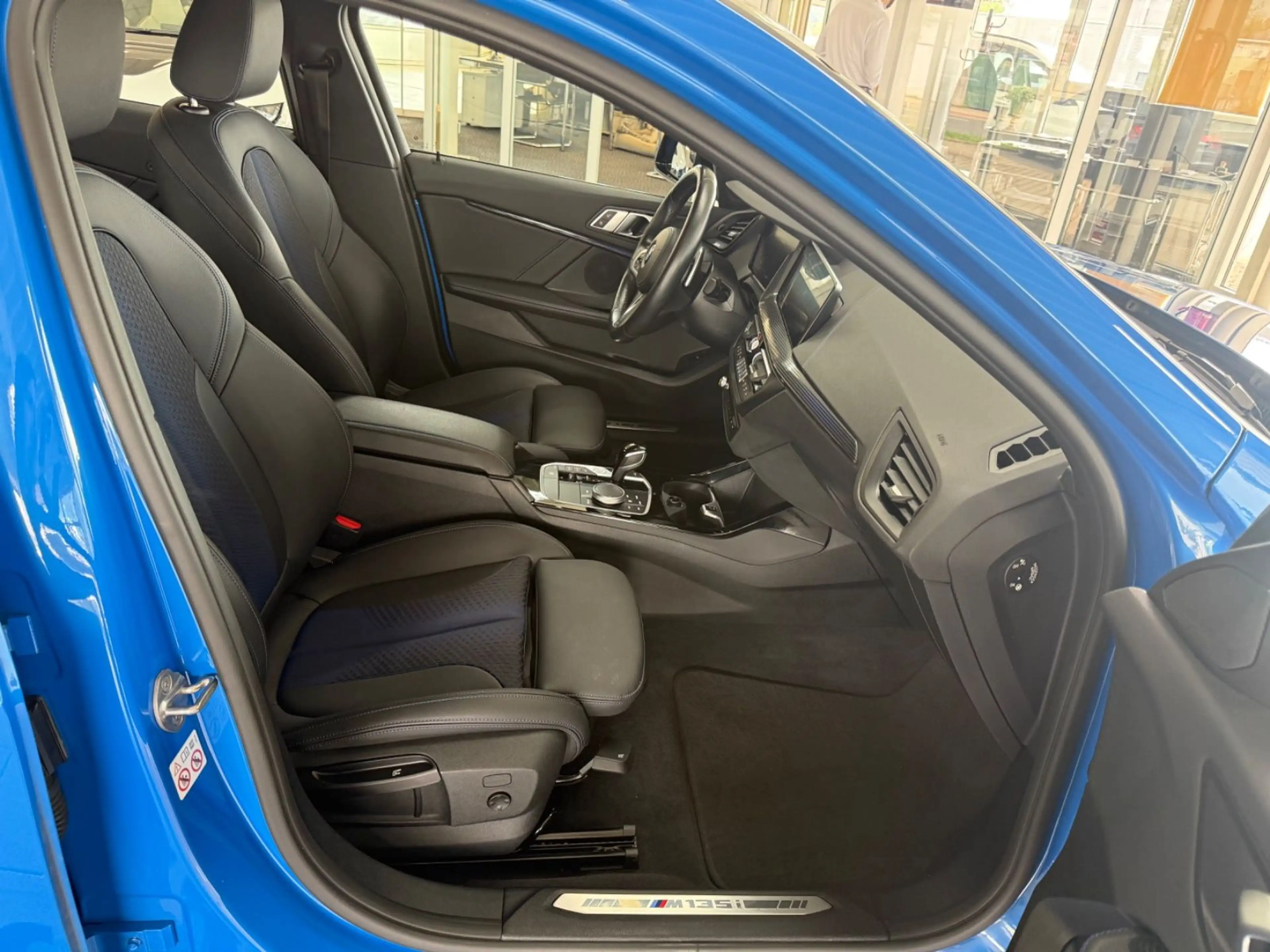 BMW 135 i xDrive Edition Colorvision M performance — photo 6