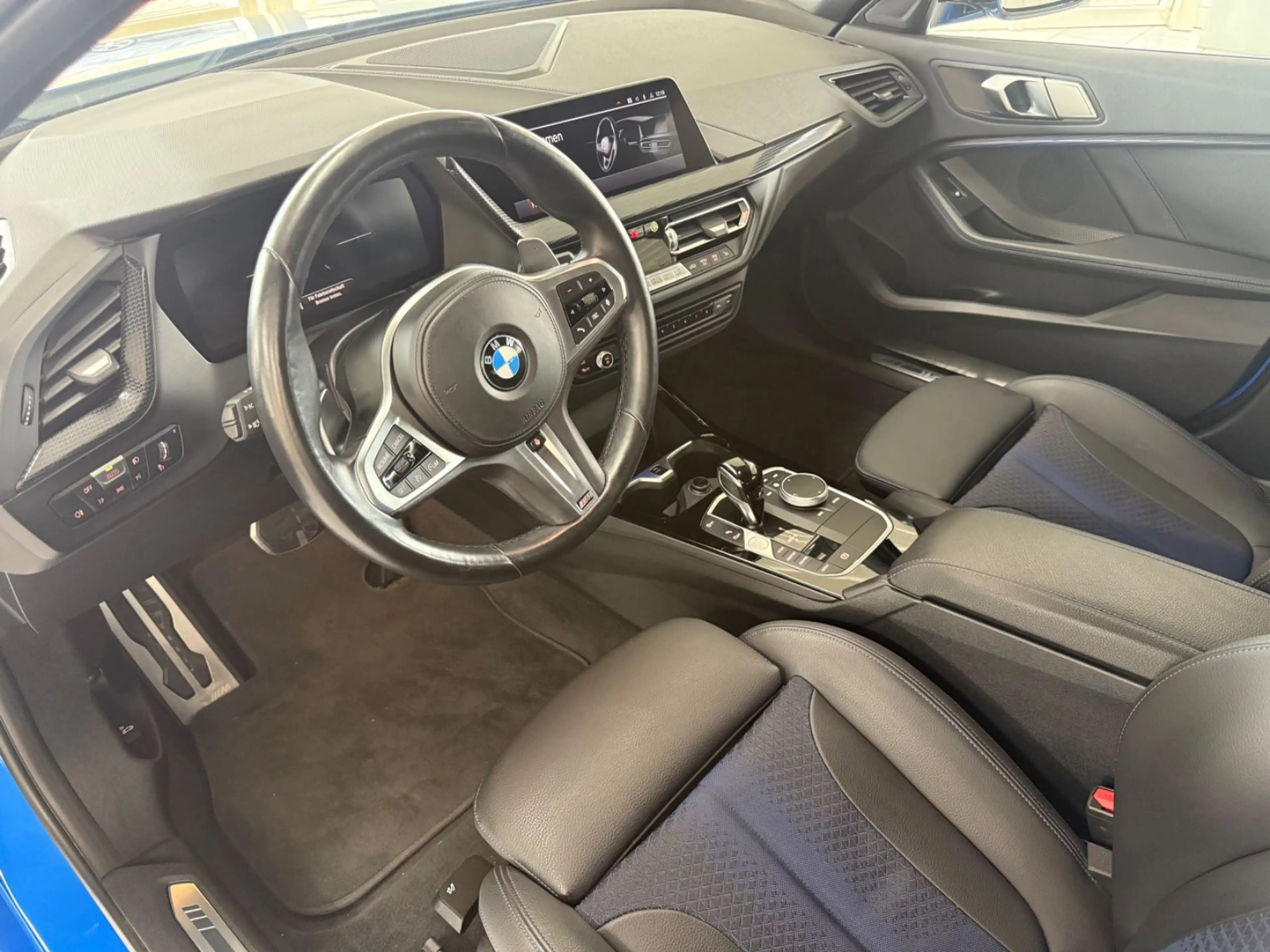BMW 135 i xDrive Edition Colorvision M performance — photo 9