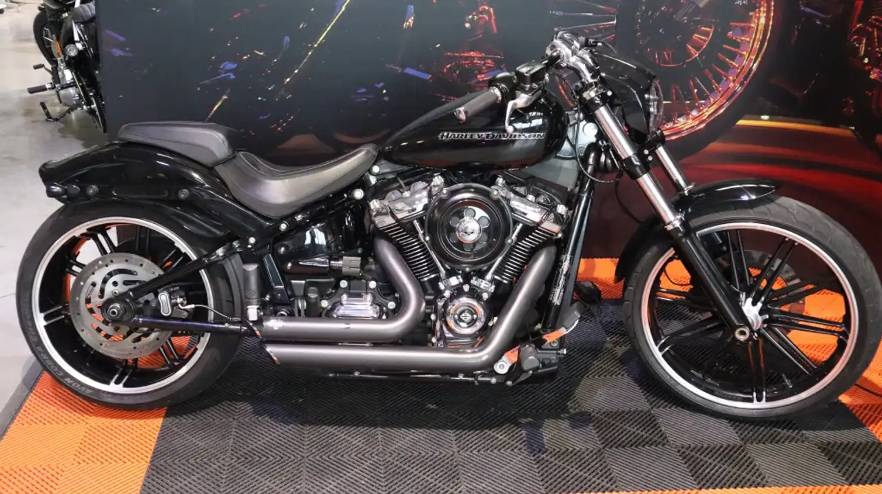 Harley-Davidson Breakout