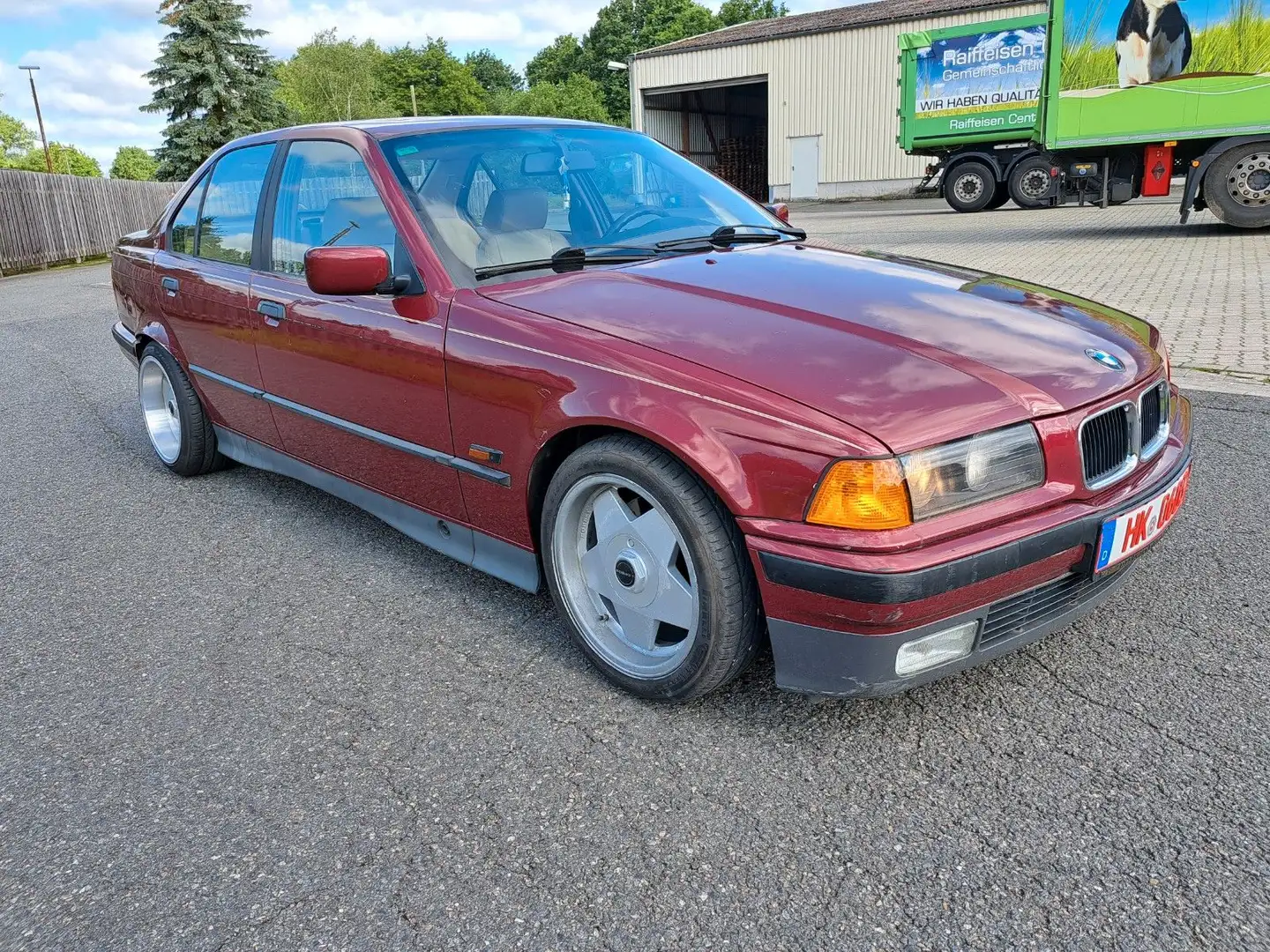 BMW 318 IS 140 PS US MODELL LEDER KLIMA Borbet A Rojo - 2
