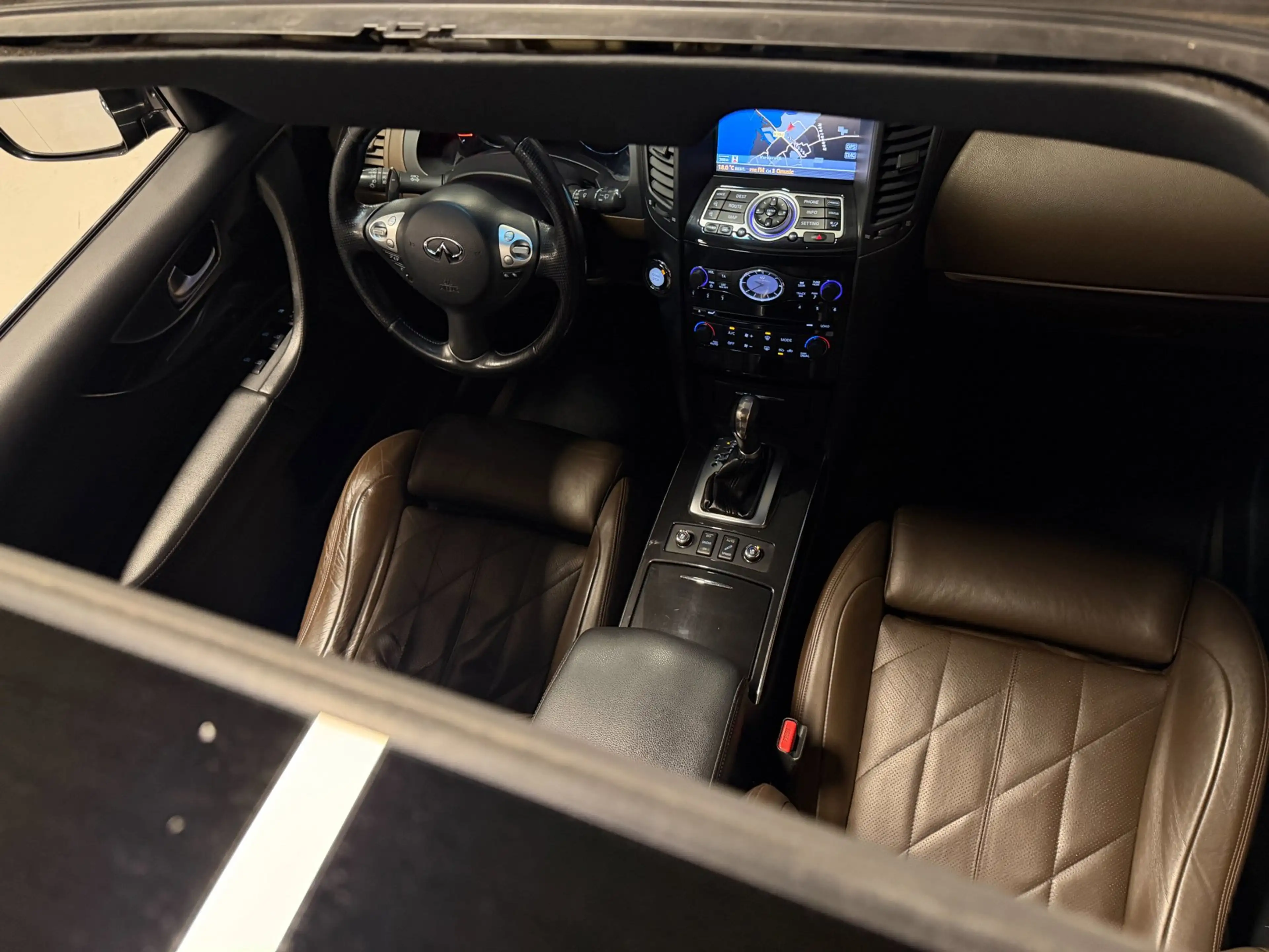 Infiniti FX 50 S Premium Automaat Leer Bose Camera Trekhaak — photo 41