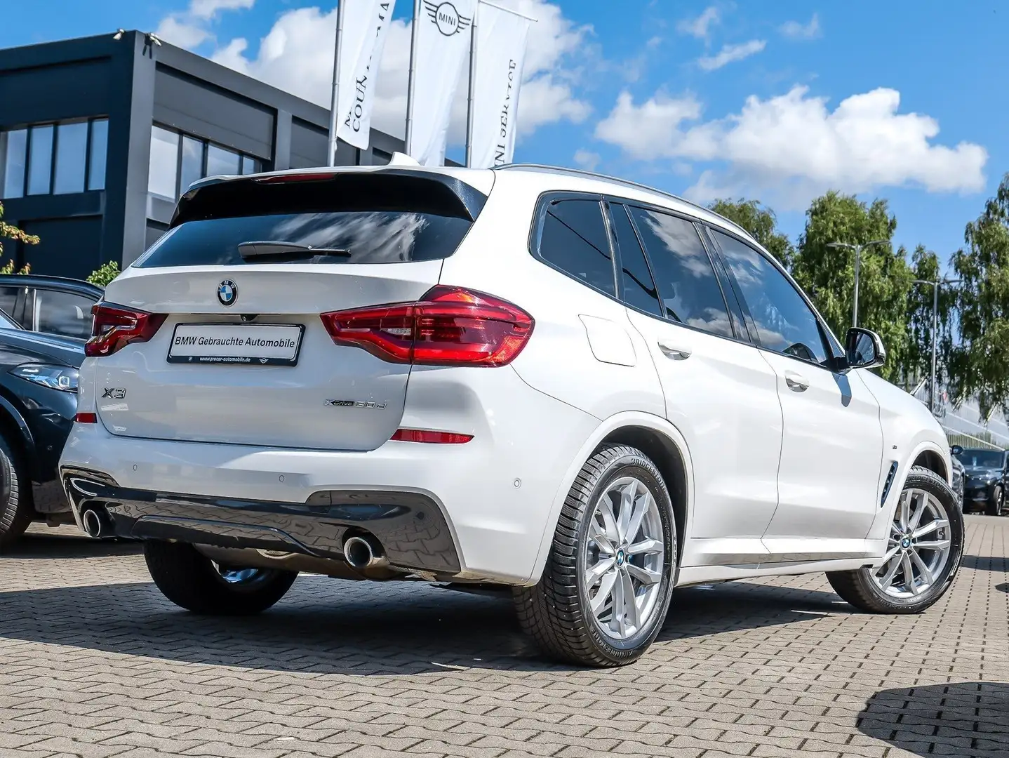 BMW X3 xDrive30d A M Sport HUD PANO ACC AHK RFK LED Weiß - 2