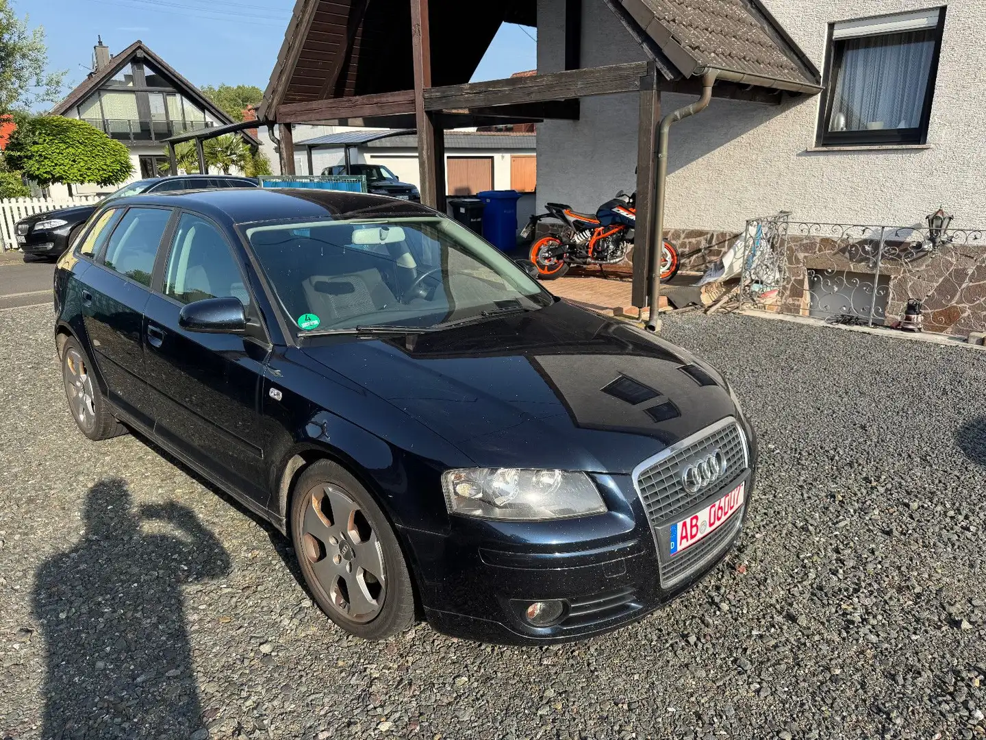 Audi A3 Sportback 1.6 FSI Ambition,6-Gg,Sportsitze, Blau - 1