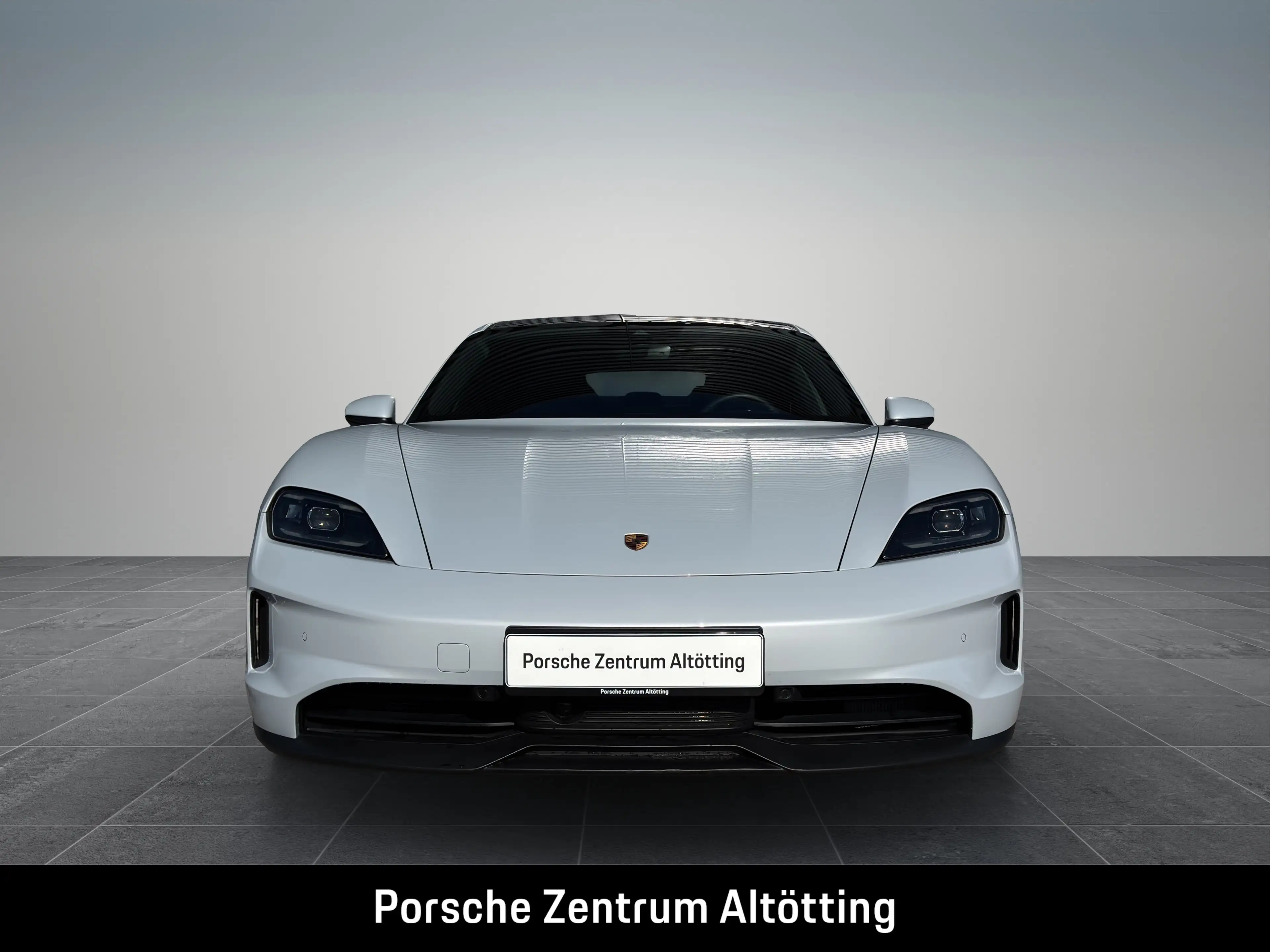 Porsche Taycan | Abstandsregeltempostat | Panoramadach | — photo 6
