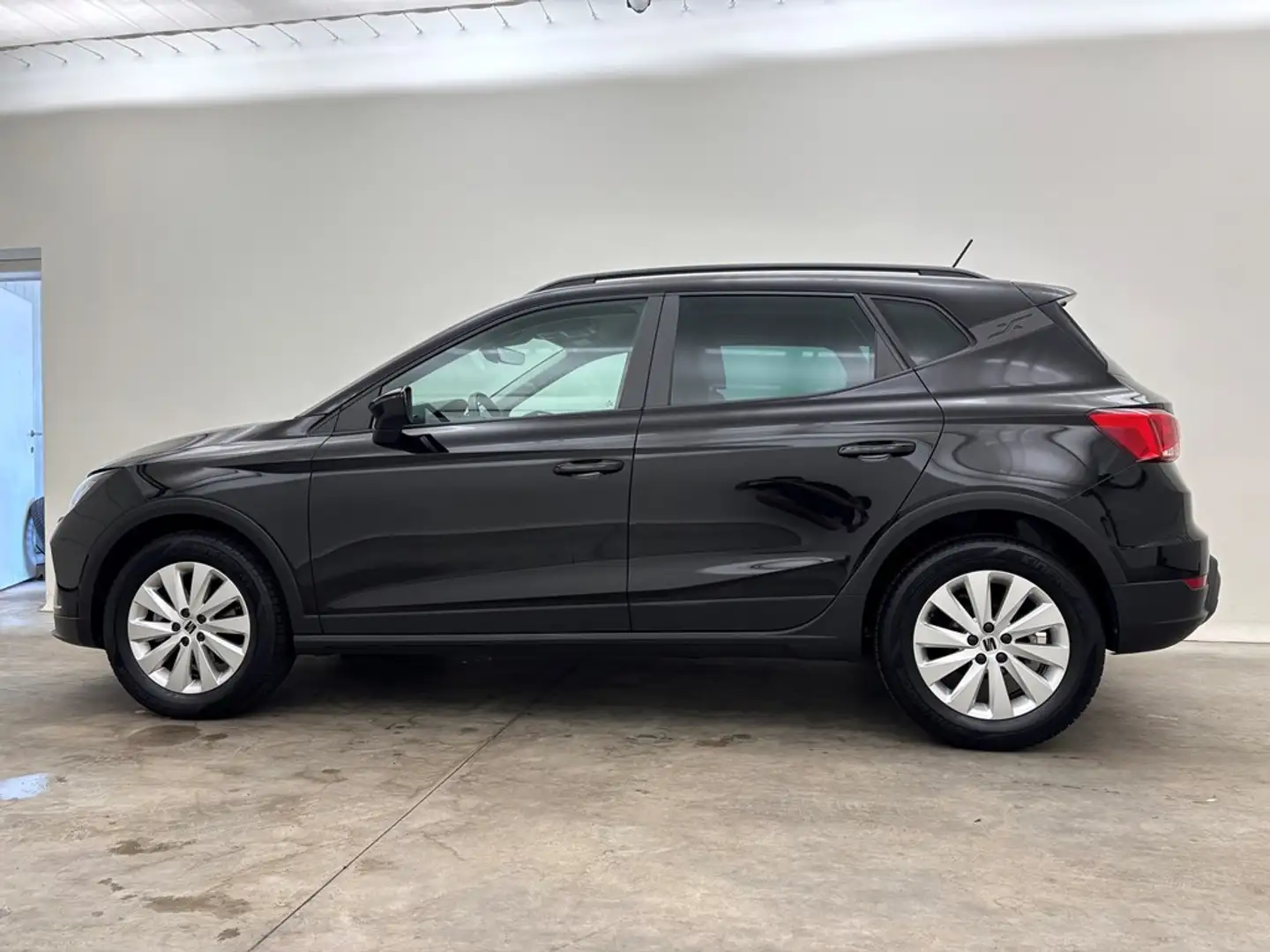 SEAT Arona 1.0TSI Move! DSG GPS Dig.Airco Alu Zwart - 2
