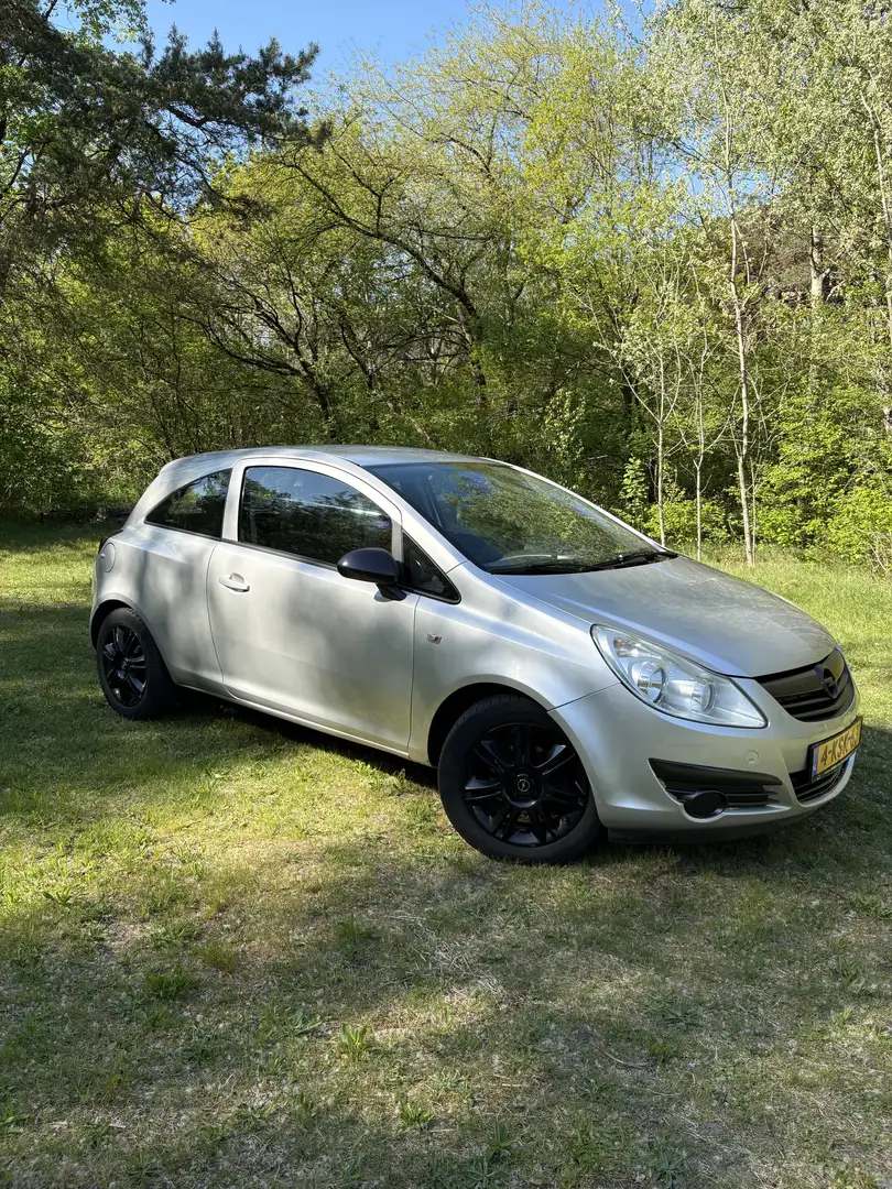 Opel Corsa 1.2-16V Business Grijs - 2