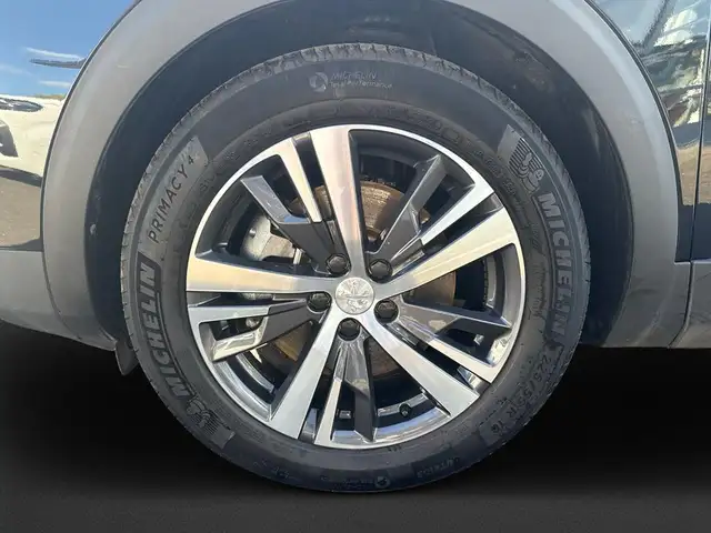 Peugeot 3008 view 8