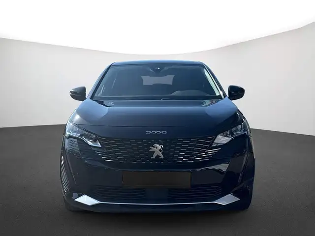 Peugeot 3008 view 2