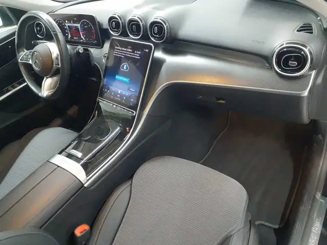 Mercedes-Benz C-Class view 9