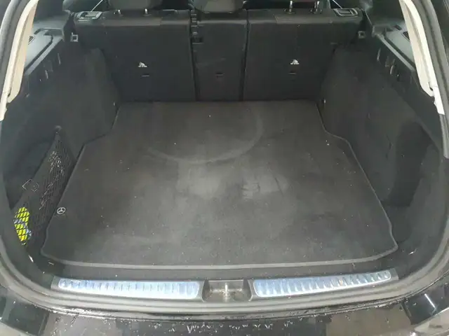 Mercedes-Benz C-Class view 15