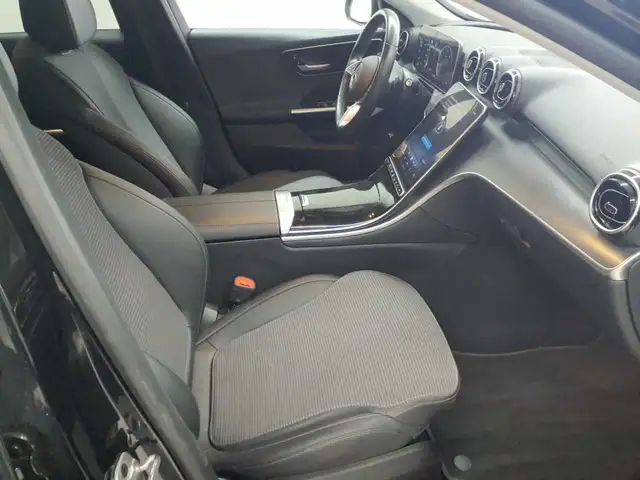 Mercedes-Benz C-Class view 8