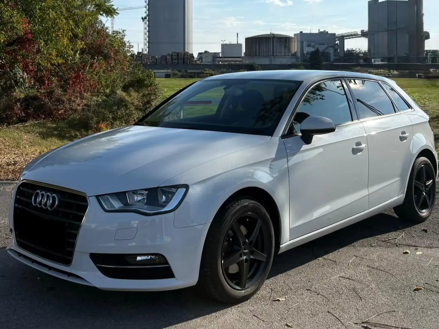 Audi A3 A3 SB 1,2 TFSI Attraction Attraction Weiß - 2