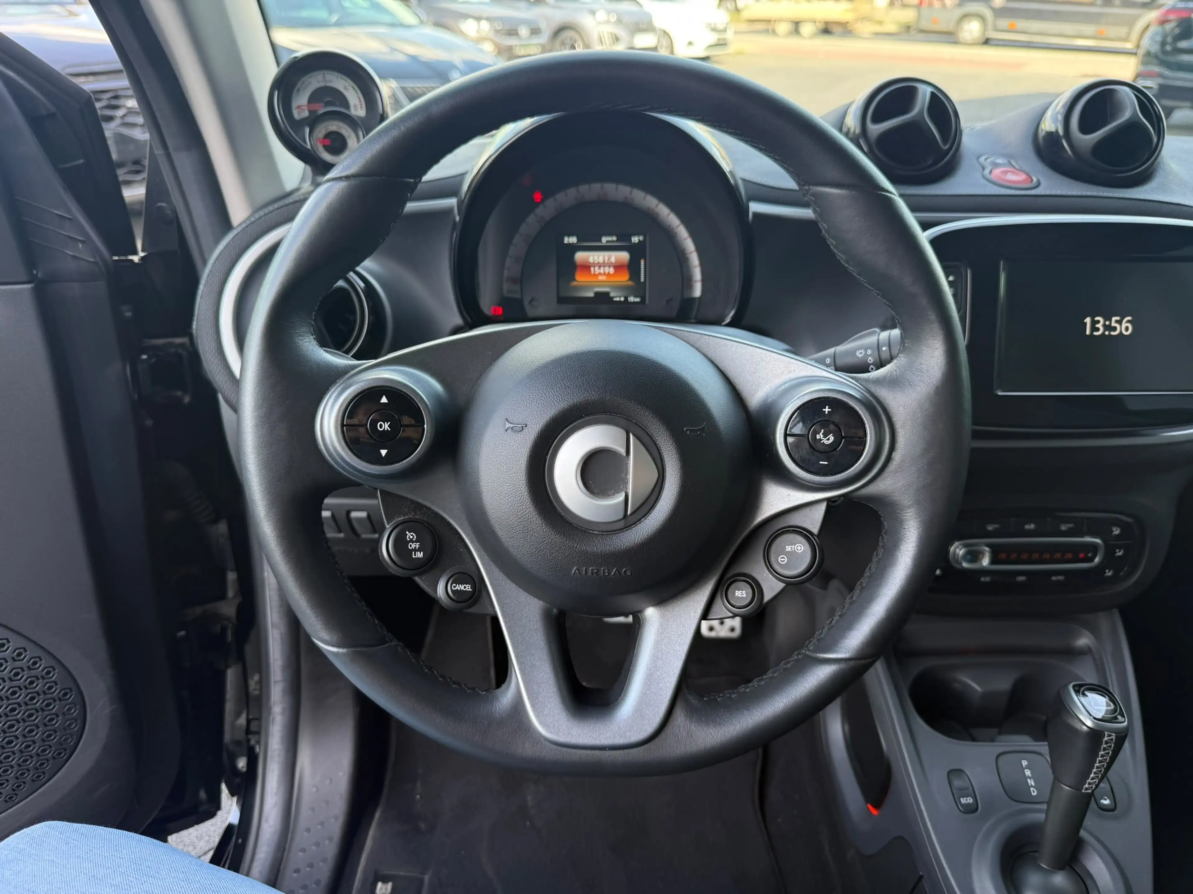 smart forTwo Cabrio Brabus EQ 17.6 kWh Electric — photo 7