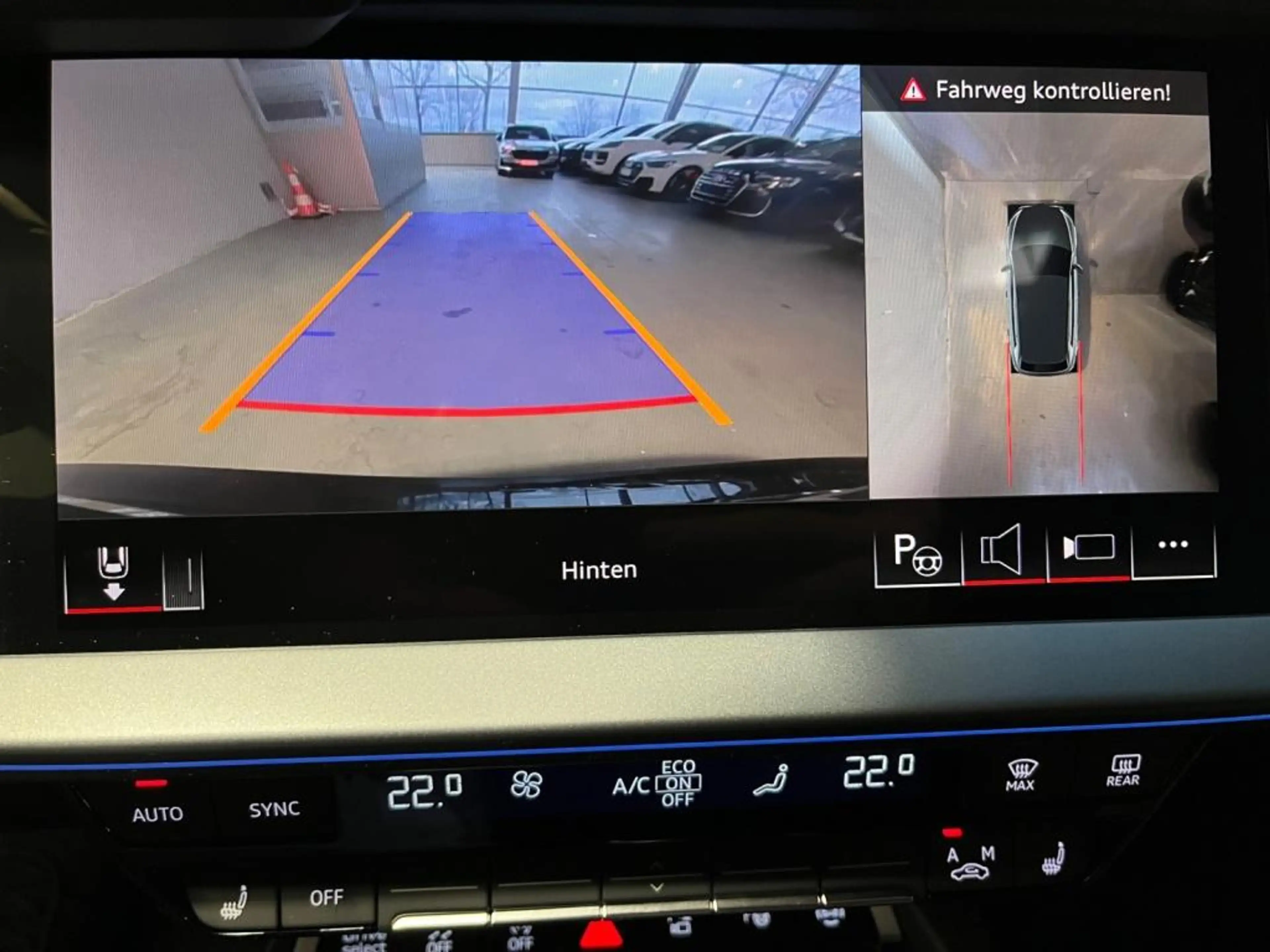 Audi S3 Sportback 2.0 TFSI Fahrassist+HUD+Pano+SHD — photo 8