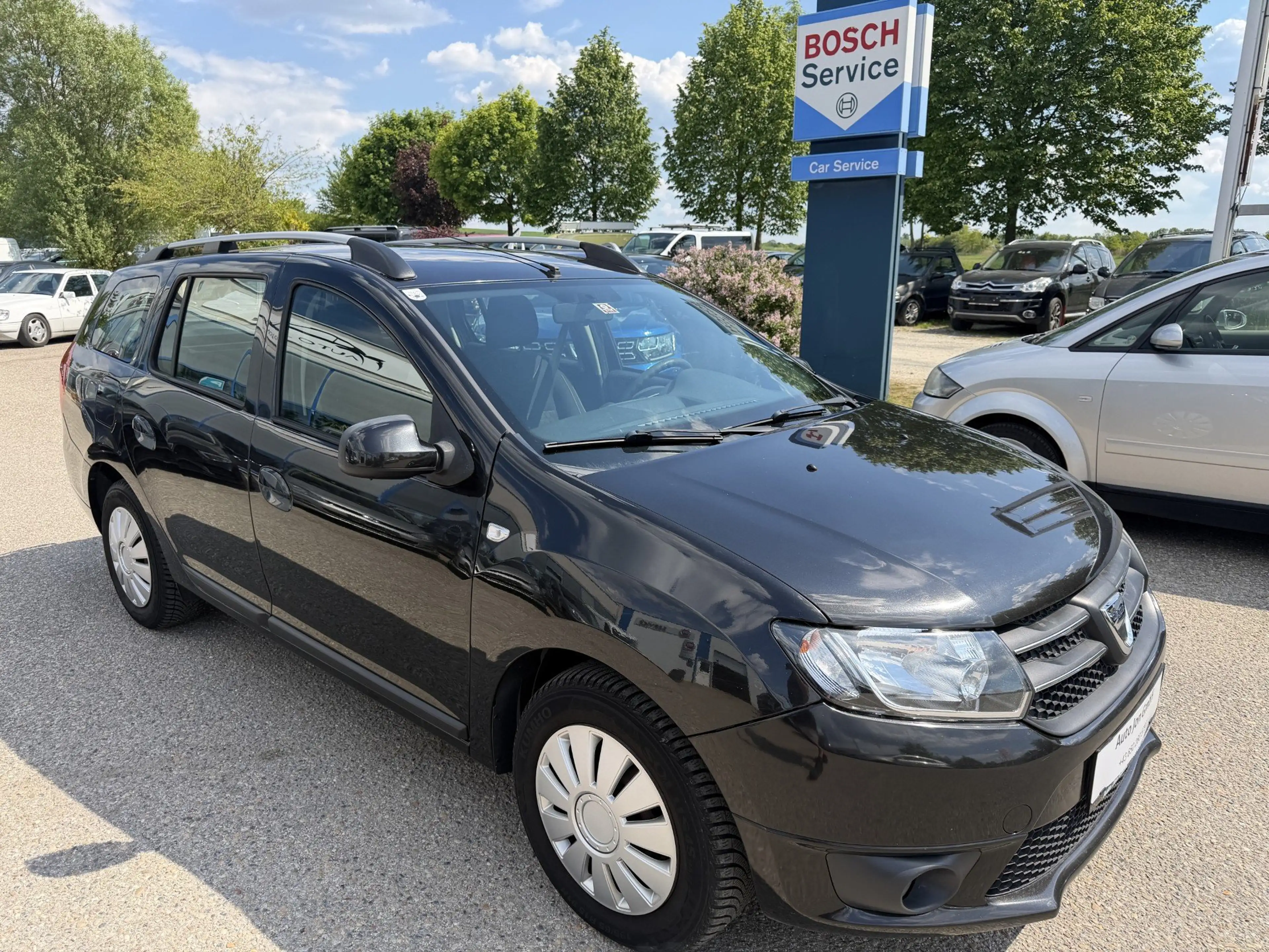 Dacia Logan MCV Supreme dCi *Klima*Navi*guter Zustand* — photo 2