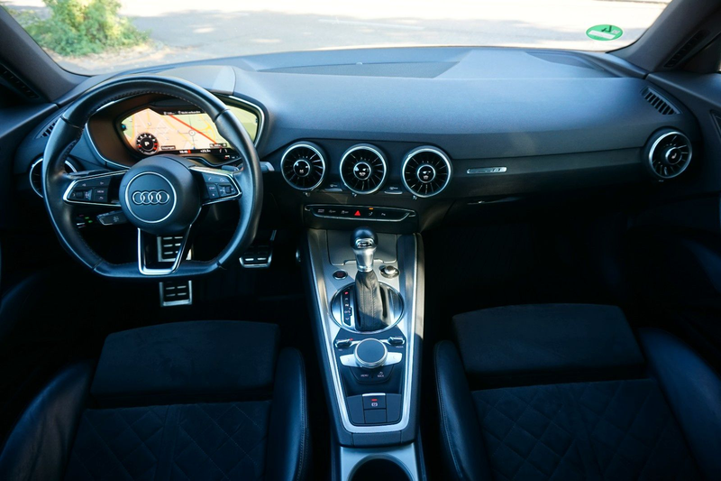 Audi TT Coupe 2.0 TFSI / Matrix-LED / Sportsitze / — photo 14