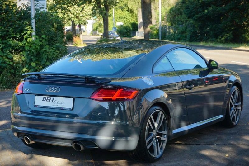 Audi TT Coupe 2.0 TFSI / Matrix-LED / Sportsitze / — photo 4