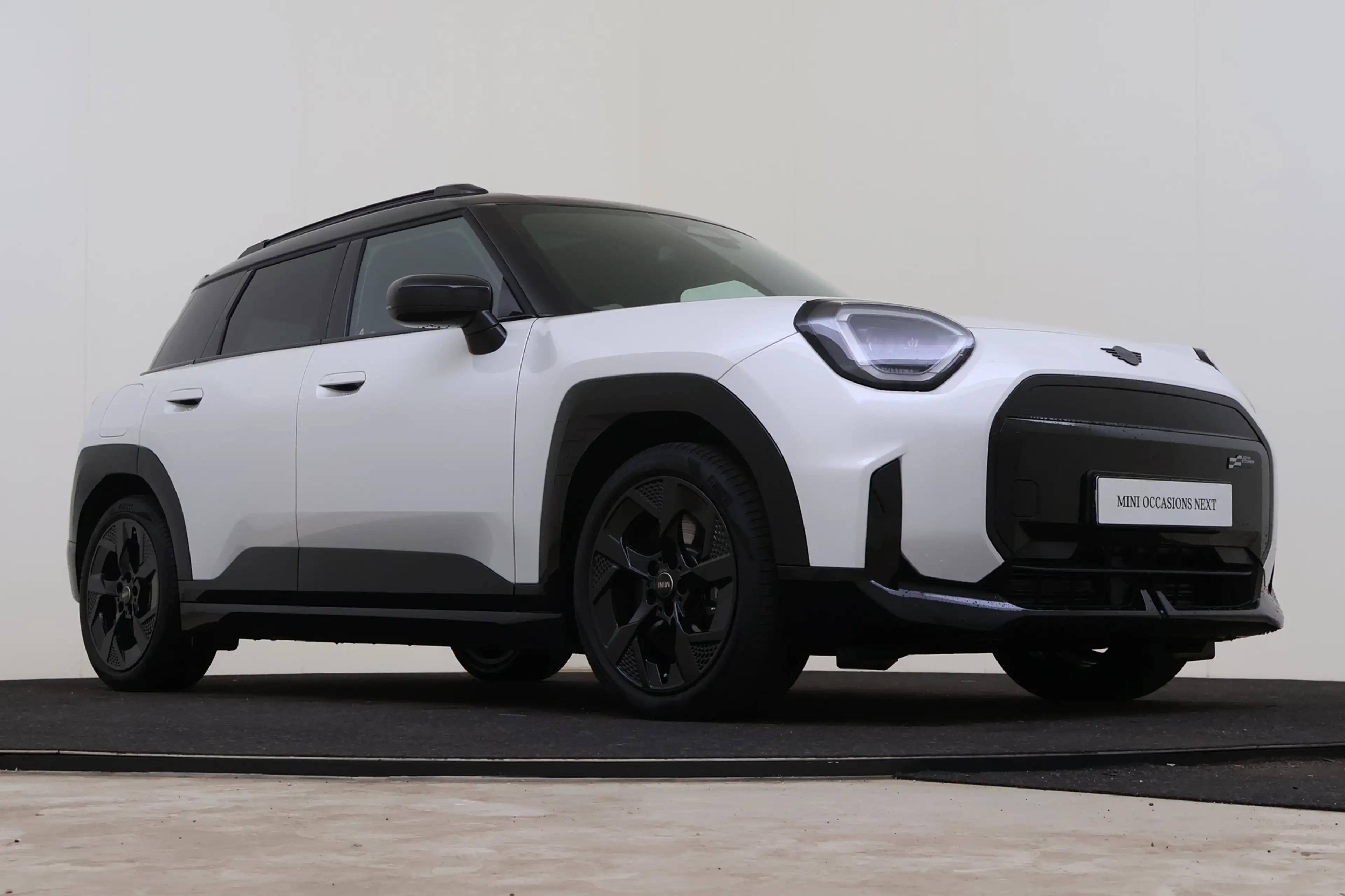 MINI Aceman SE / JCW / Pakket M / 18" John Cooper Works Slide — photo 10