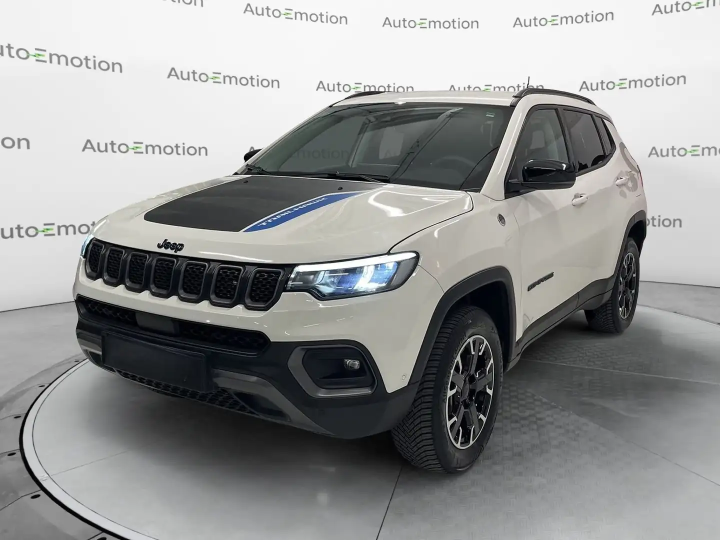 Jeep Compass 1.3 T4 240CV PHEV AT6 4xe Trailhawk Bianco - 1