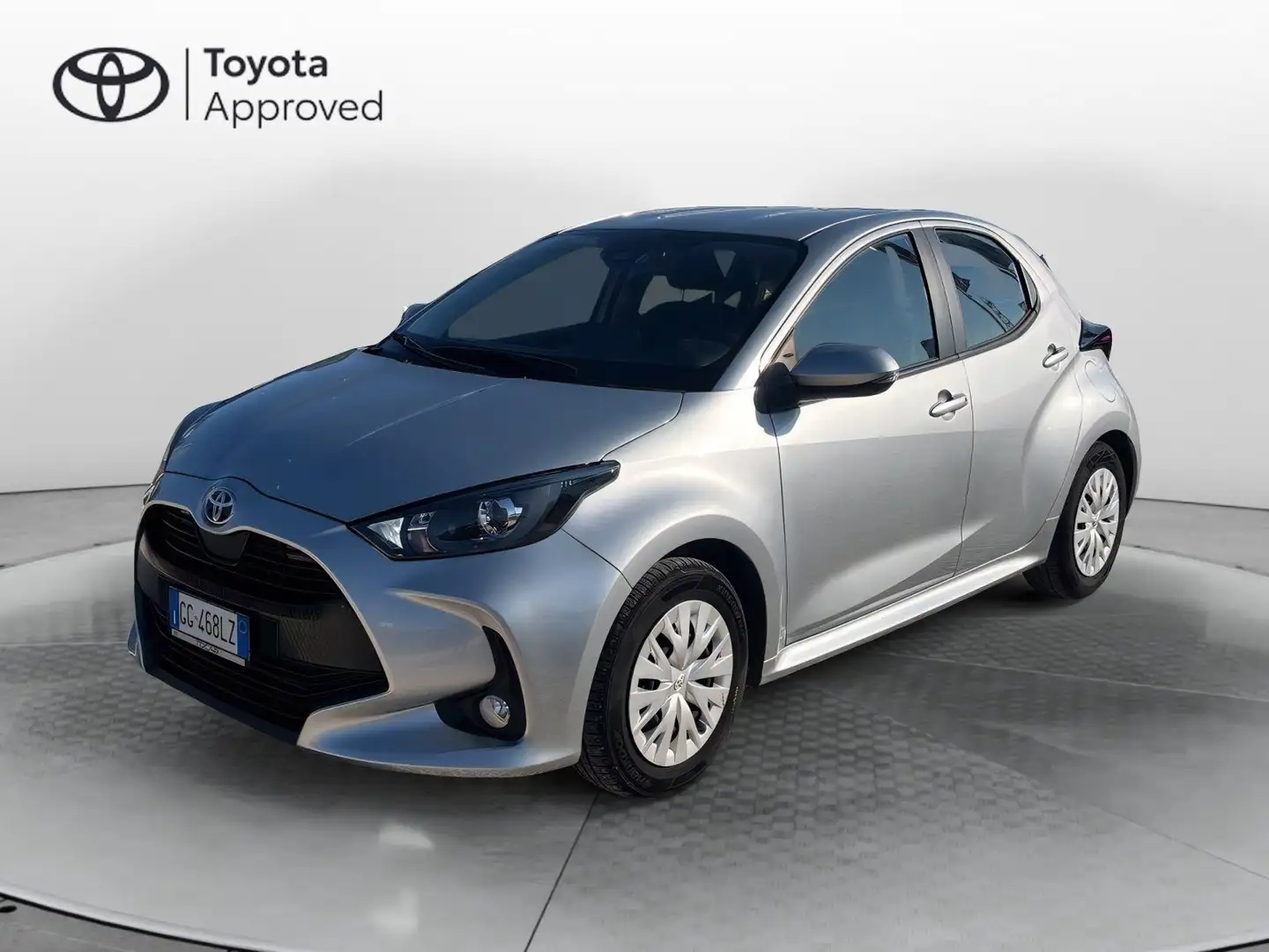 Toyota Yaris 1.5 Hybrid 5 porte Active Gris - 1