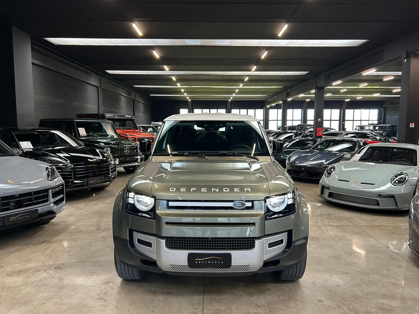 Land Rover Defender 110 - 240cv - Sospensioni pneum. - Pangea Green - 2