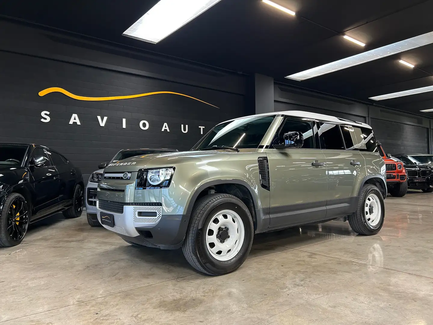 Land Rover Defender 110 - 240cv - Sospensioni pneum. - Pangea Green - 1