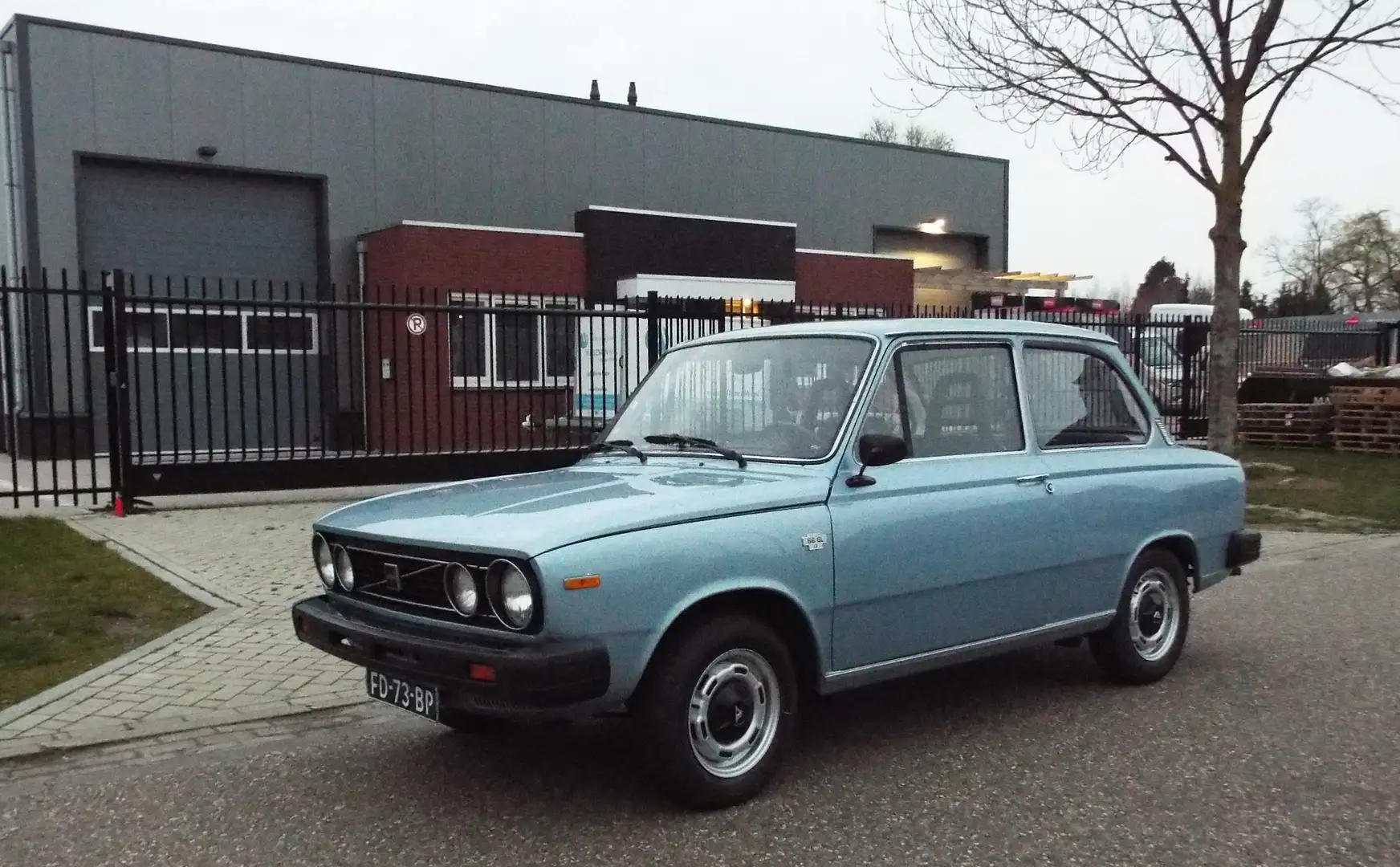 Volvo 240 66 GL 1300 Grijs - 1