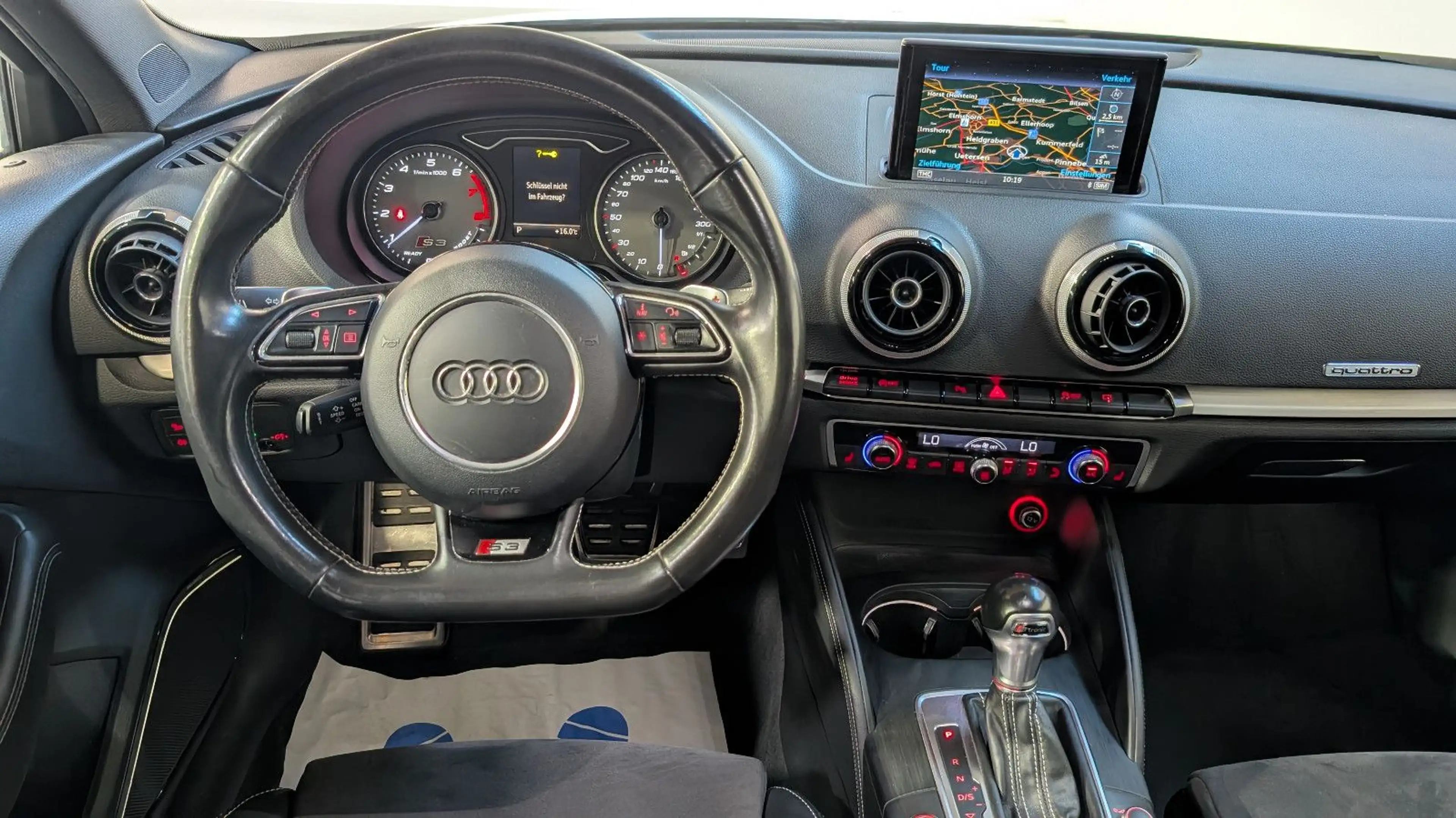 Audi S3 Sportback 2.0 TFSI qu. B&O+KEY+SIDE+LED+19" — photo 9