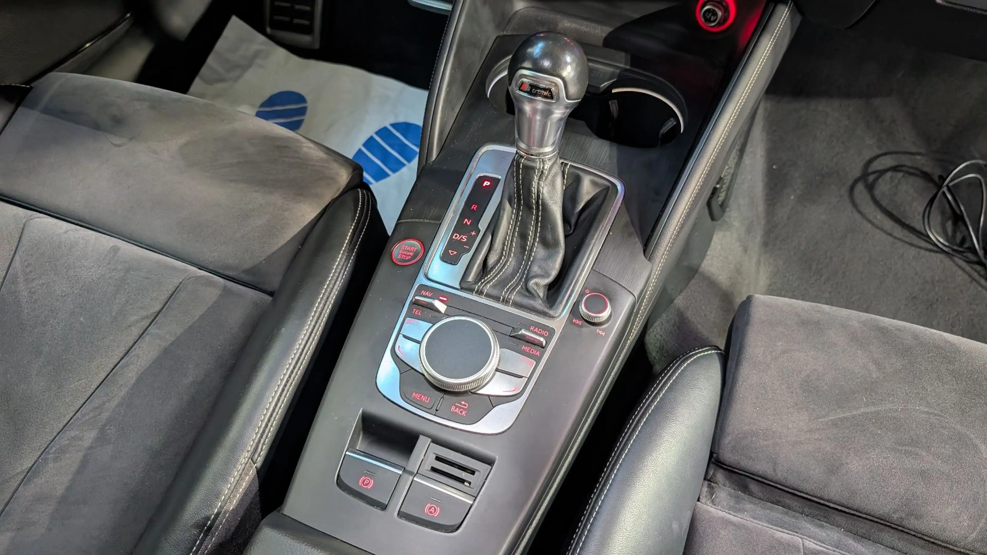 Audi S3 Sportback 2.0 TFSI qu. B&O+KEY+SIDE+LED+19" — photo 14