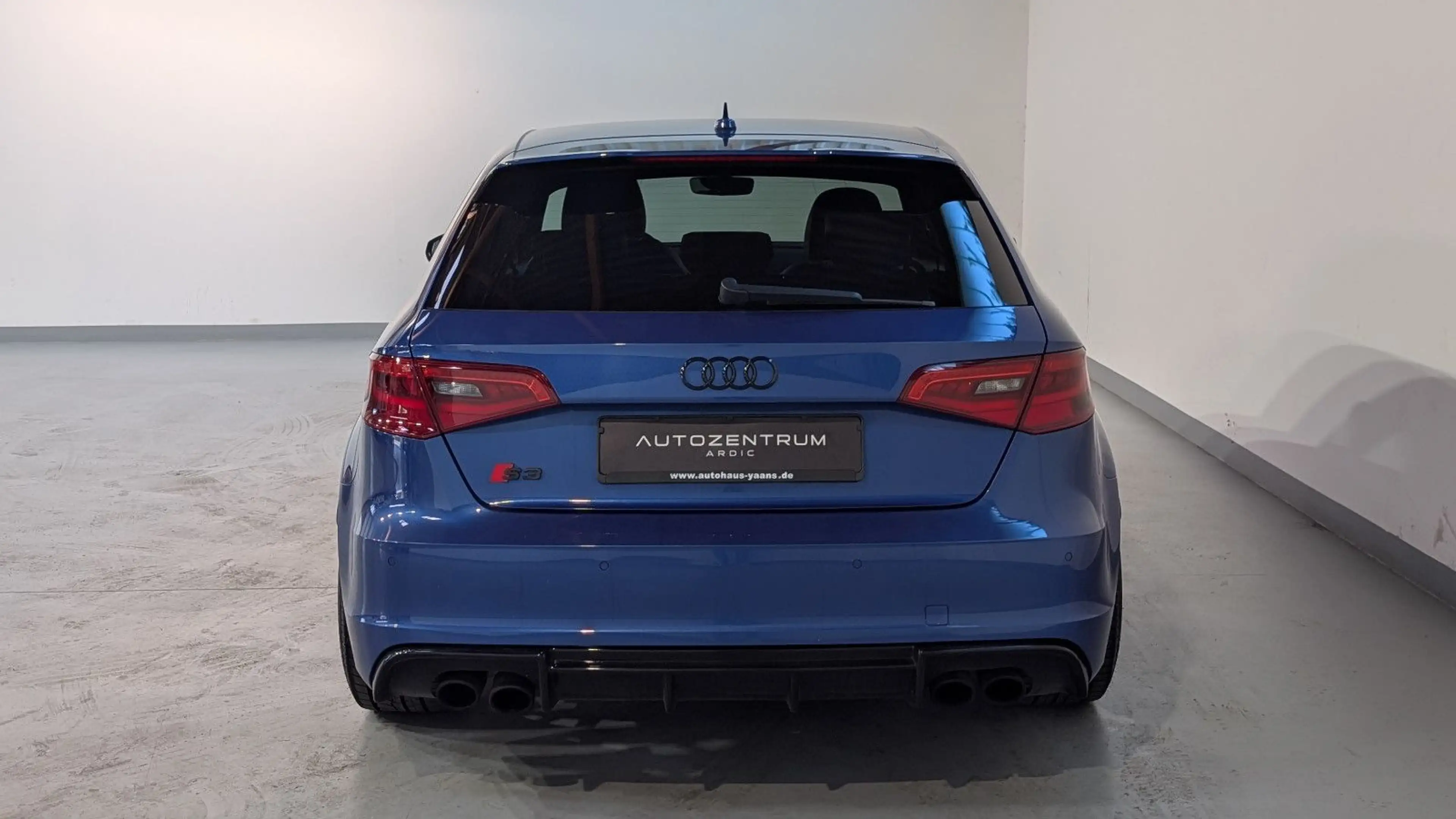 Audi S3 Sportback 2.0 TFSI qu. B&O+KEY+SIDE+LED+19" — photo 5