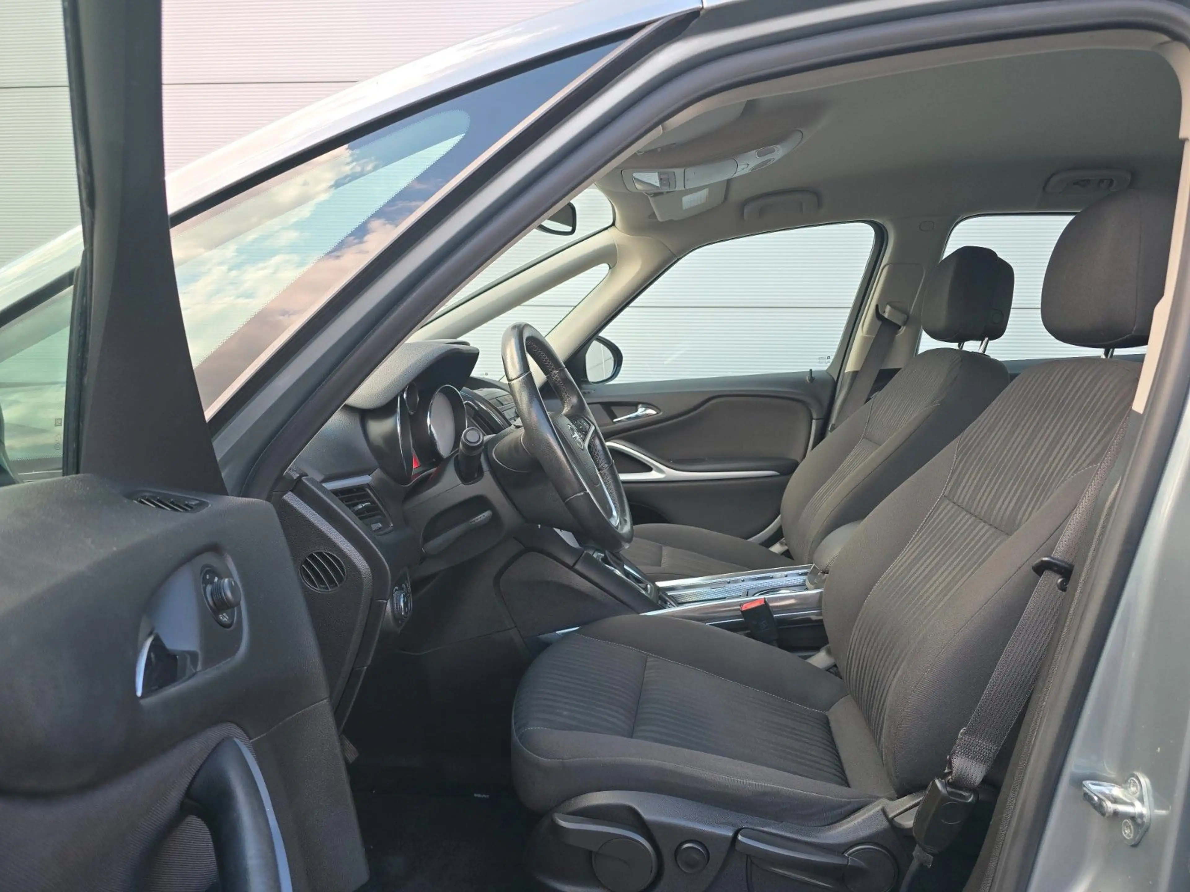 Opel Zafira Tourer Turbo +Edition +Automatik +Navi — photo 13