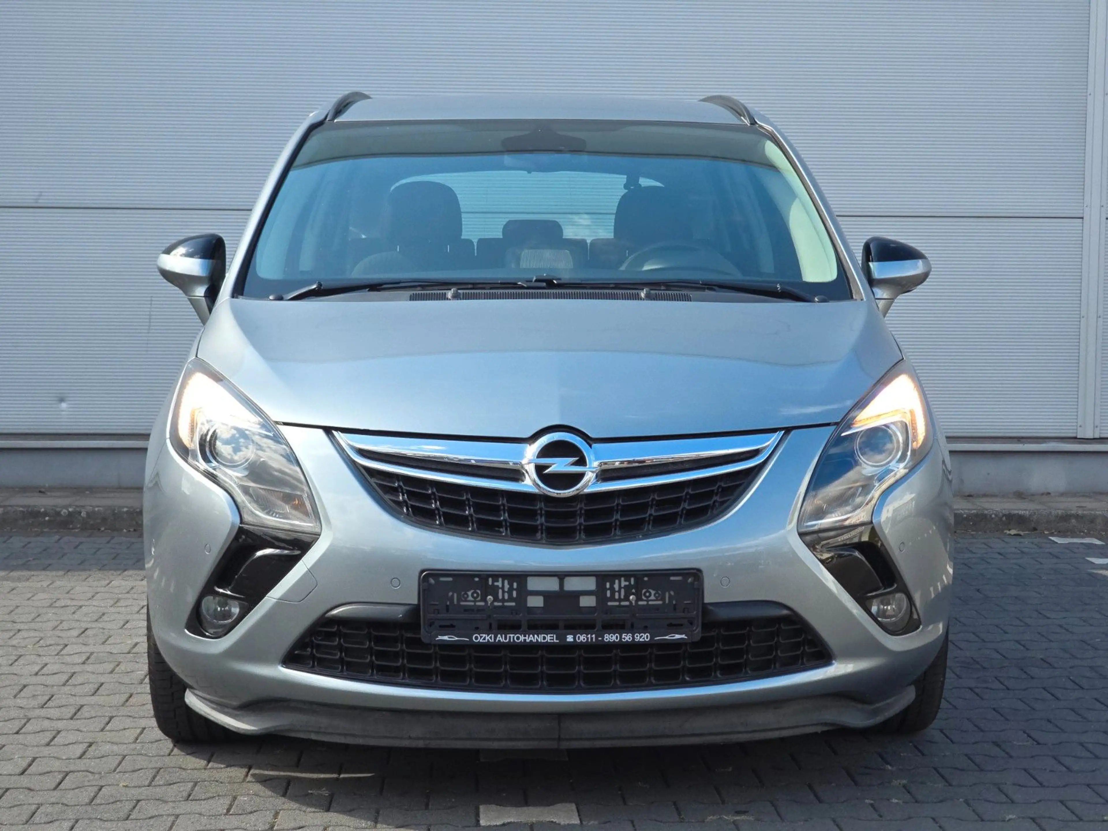 Opel Zafira Tourer Turbo +Edition +Automatik +Navi — photo 3