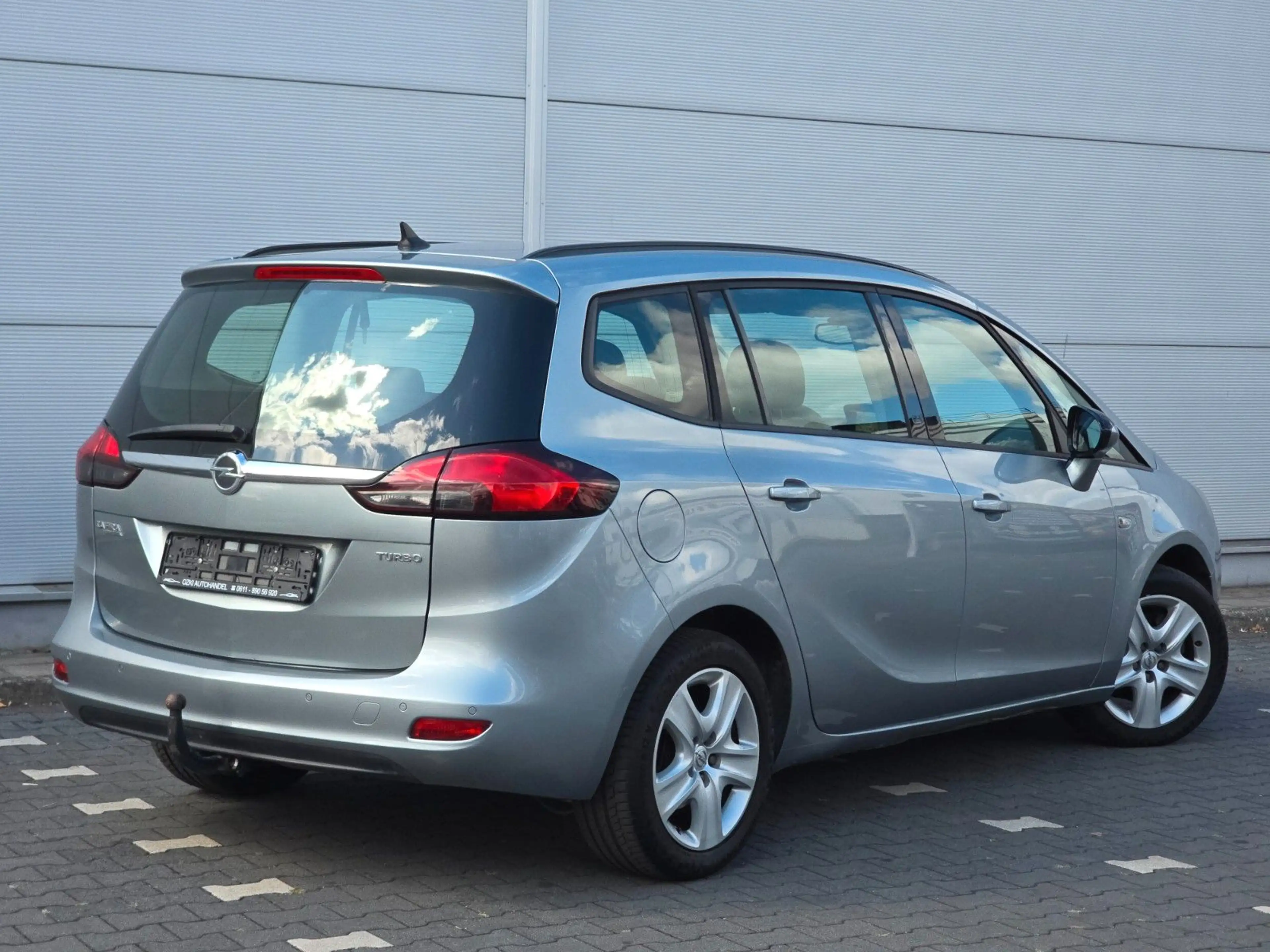 Opel Zafira Tourer Turbo +Edition +Automatik +Navi — photo 9