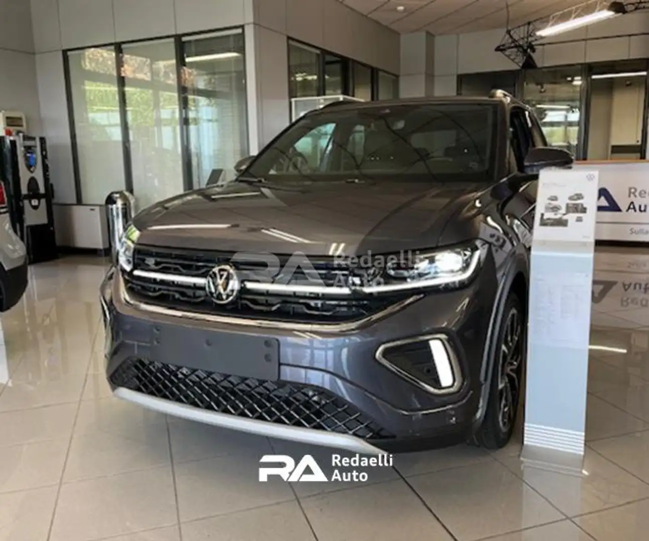 Volkswagen T-Cross 1.0 TSI 115 CV R-Line Plus Grigio - 1