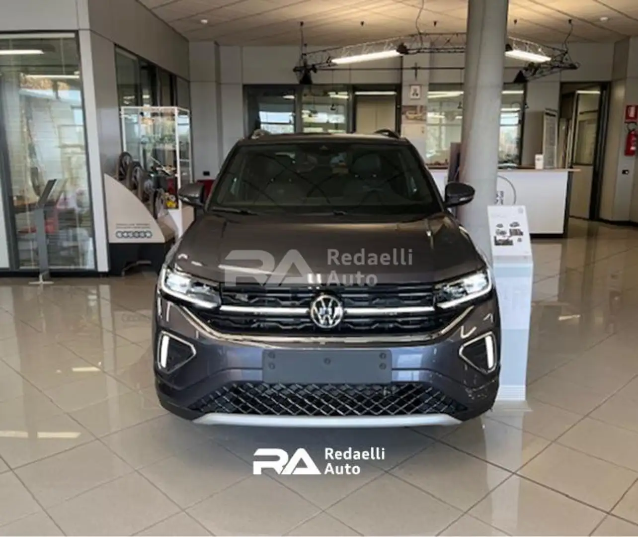 Volkswagen T-Cross 1.0 TSI 115 CV R-Line Plus Grigio - 2