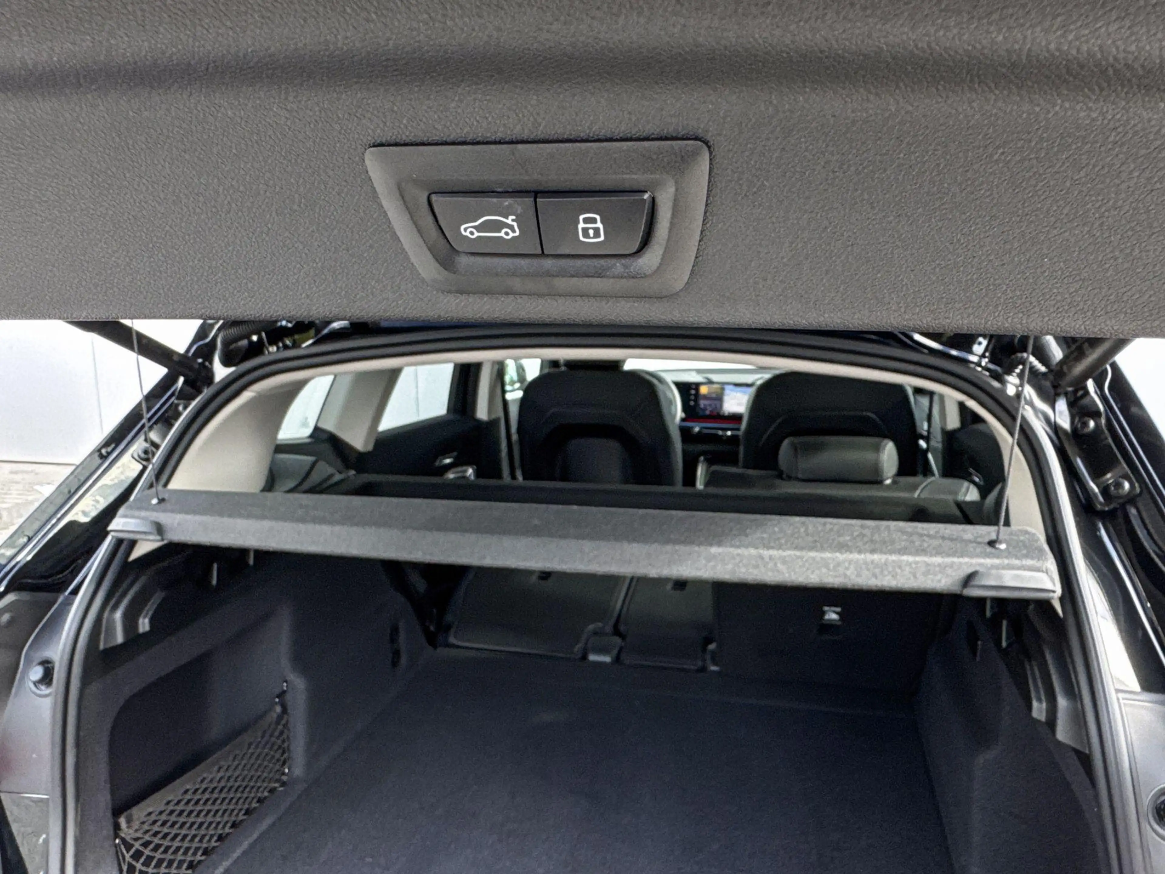 BMW iX1 eDrive20 Pure Edition 67 kWh — photo 11