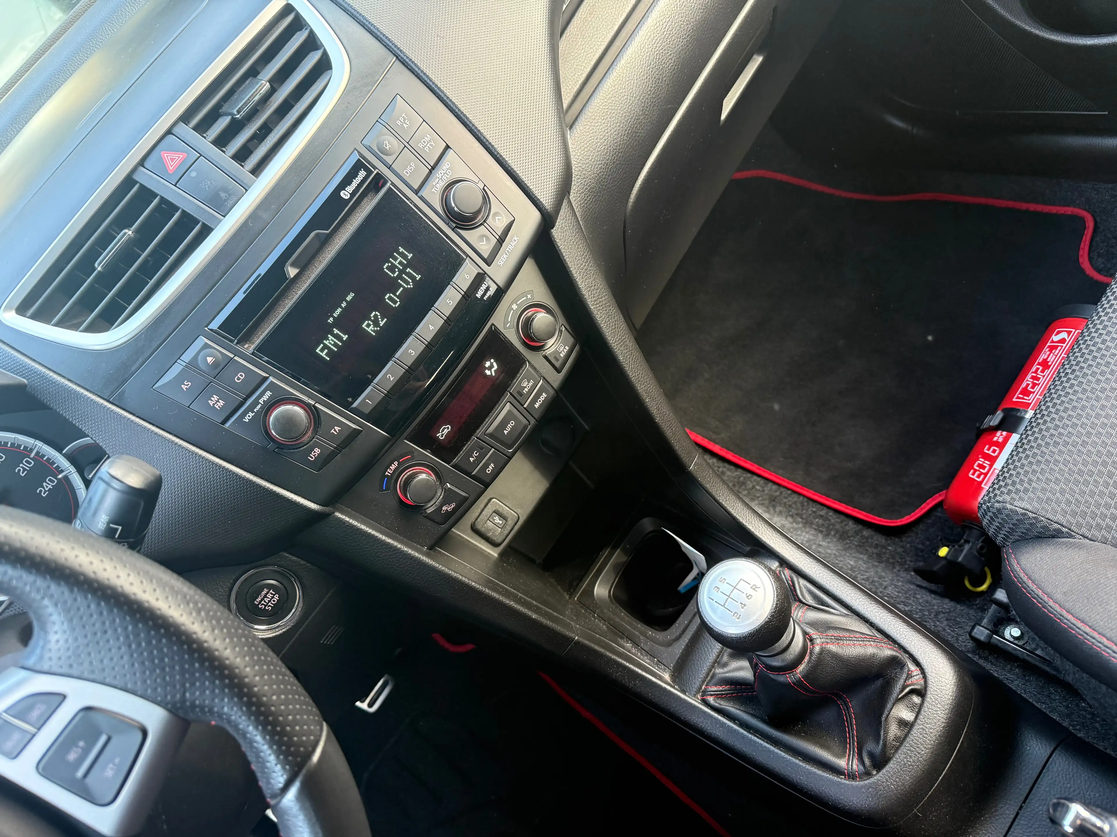 Suzuki Swift Sport 1.6i Xenon Airco Cruise Control Bluetooth * 12 MOIS GARANTIE * — photo 10
