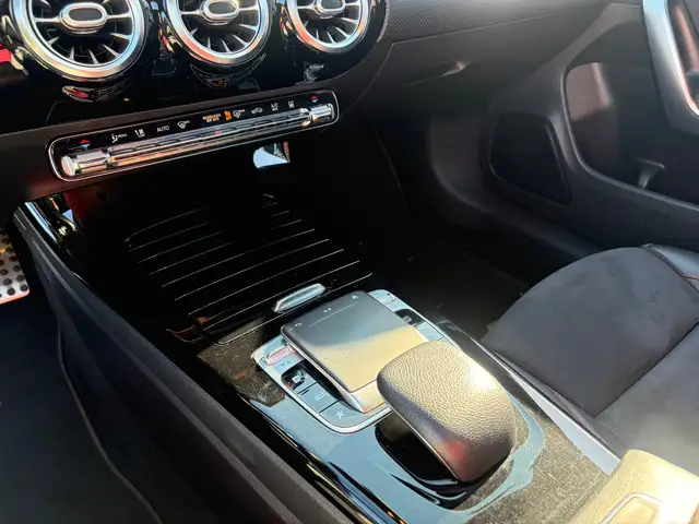 Mercedes-Benz CLA view 11
