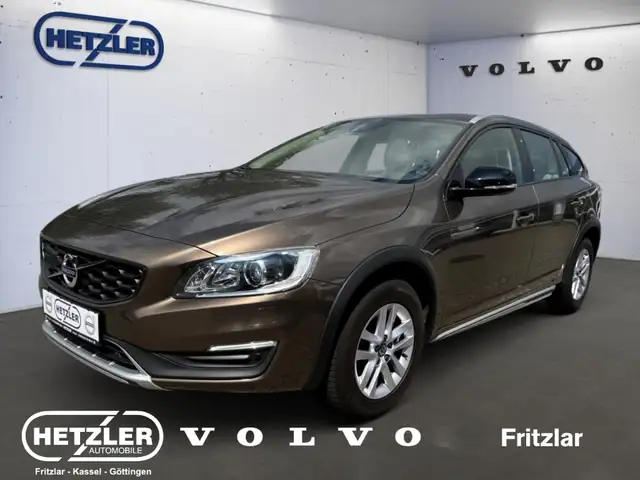Volvo V60 Cross Country Summum D3 StandHZG Navi Leder Digita