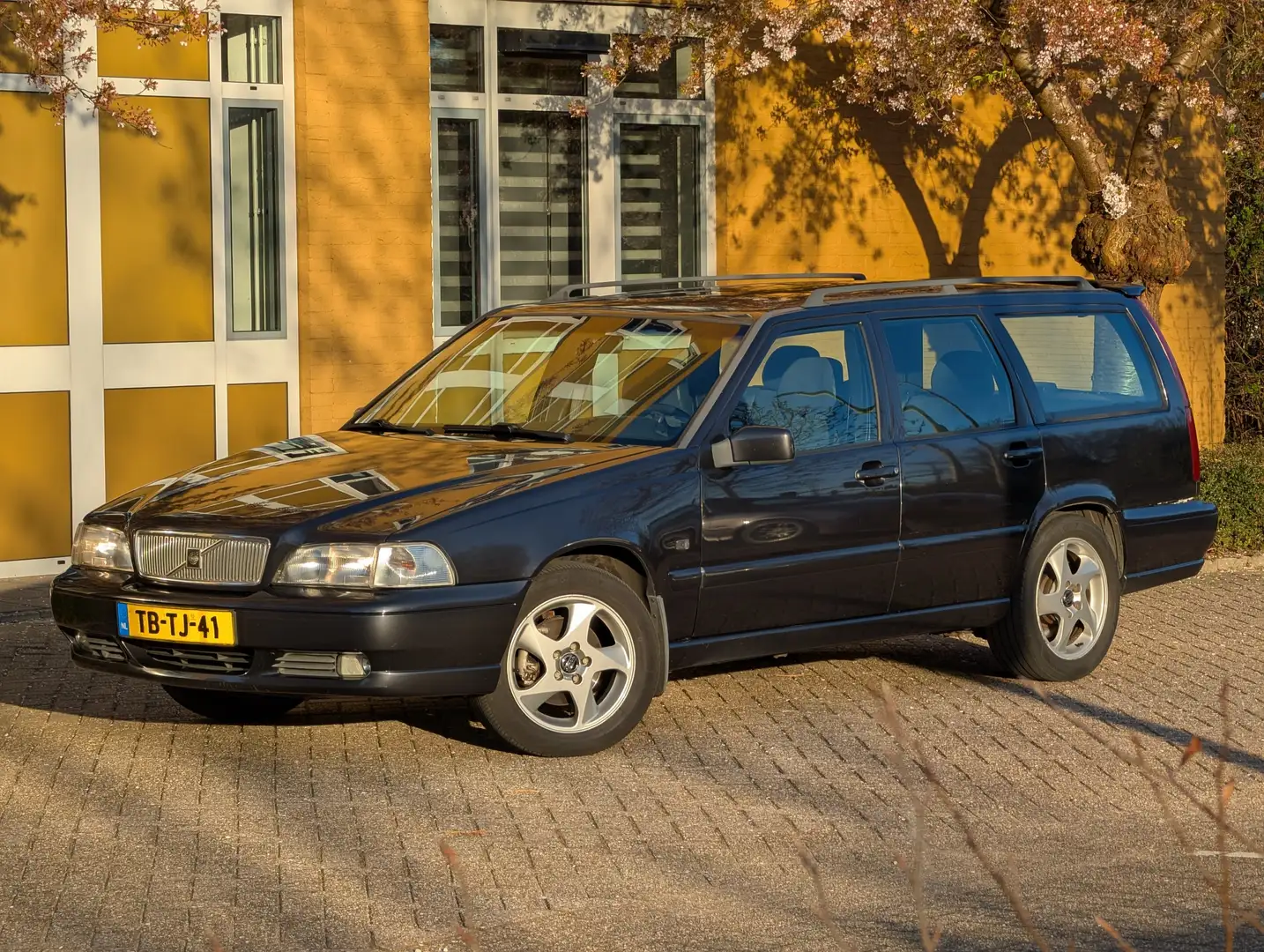 Volvo V70 V70 2.5 Sports-Line Noir - 2