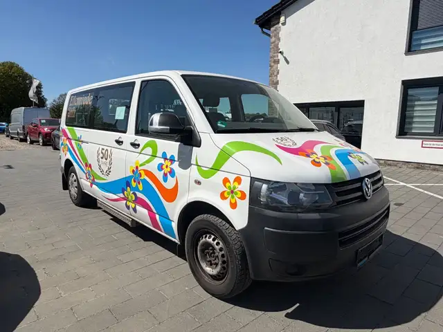 Volkswagen T5 Caravelle Lang 2.0 TDI DSG Trendline