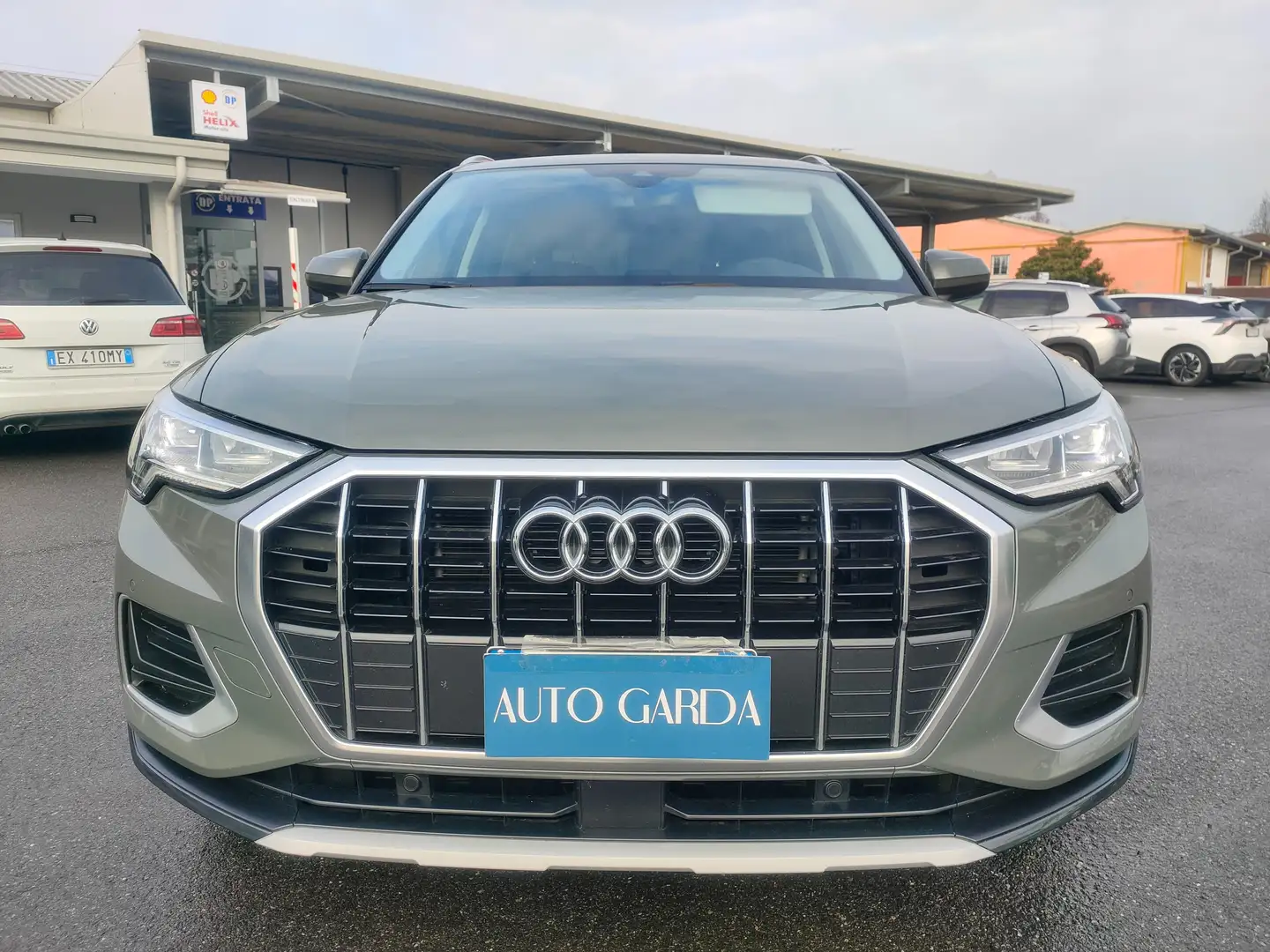 Audi Q3 2023 35 2.0 tdi Business Advanced s-tronic Grau - 2