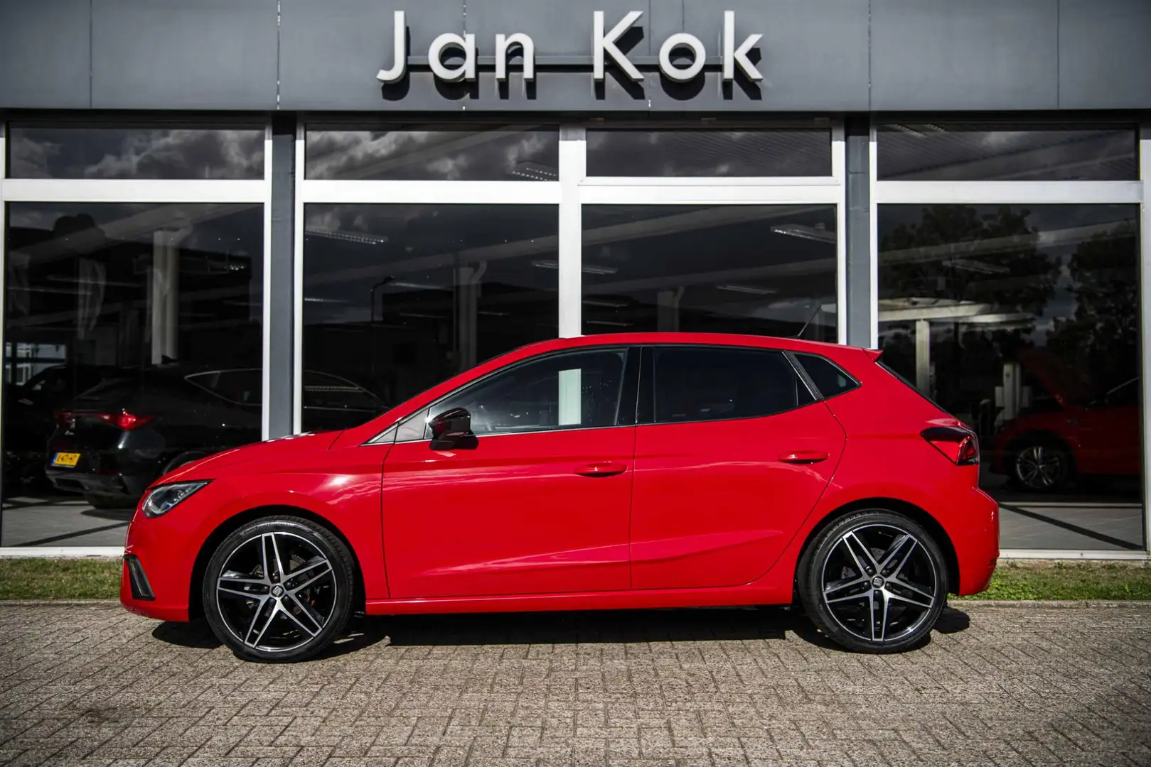 SEAT Ibiza 1.0 TSI FR Business Intense | Full LED | Full Link Rood - 2