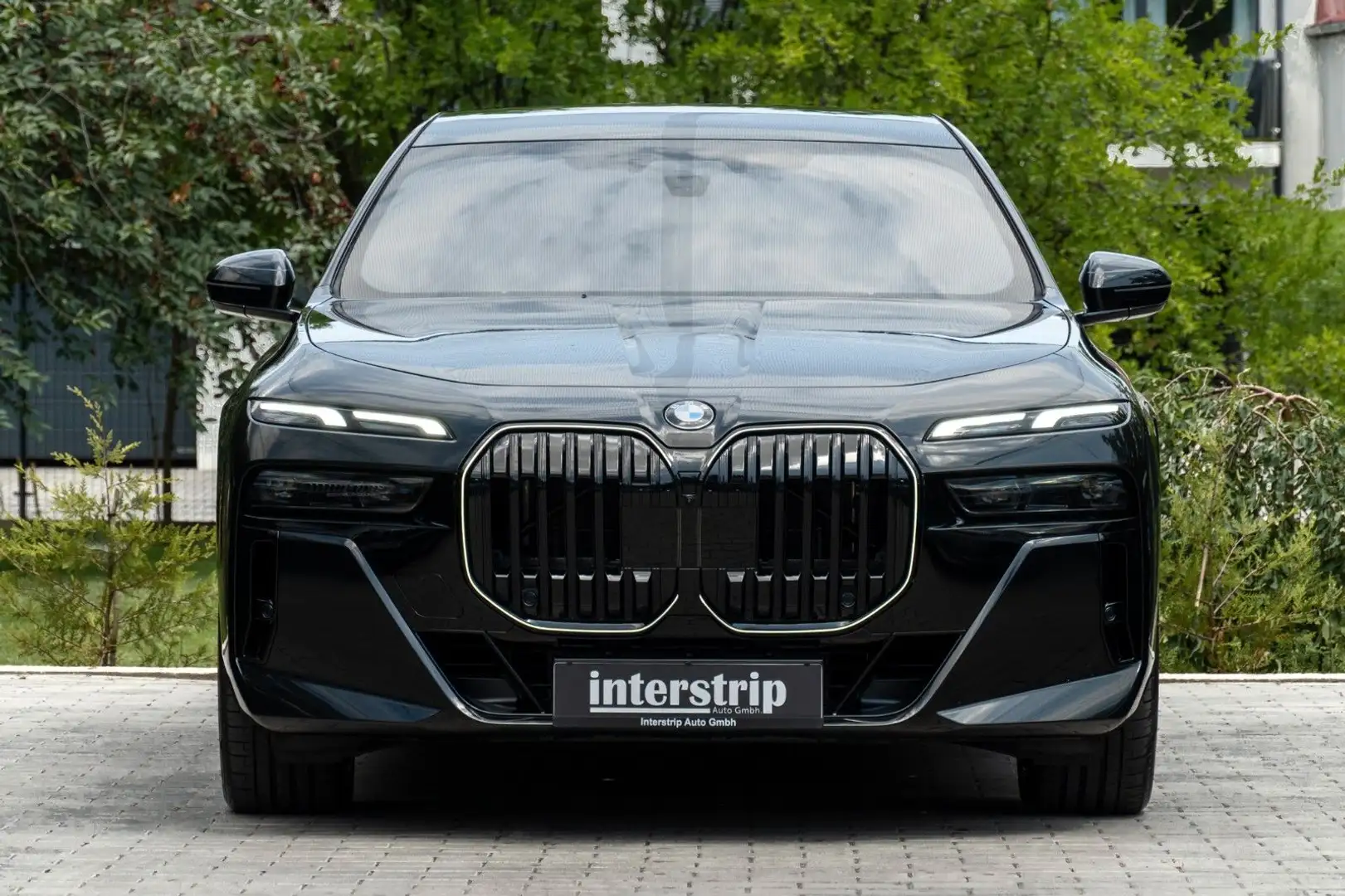 BMW 740 d xDrive M SPORT.SKY.LOUNGE.B&W.MASSAGE.5/100 Noir - 2