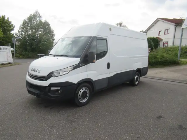 Iveco Daily Kasten Radstand 3520 L5H2