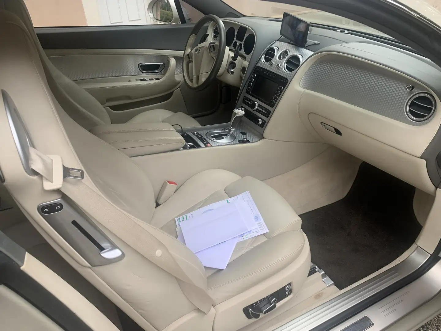 Bentley Continental GT Beige - 2