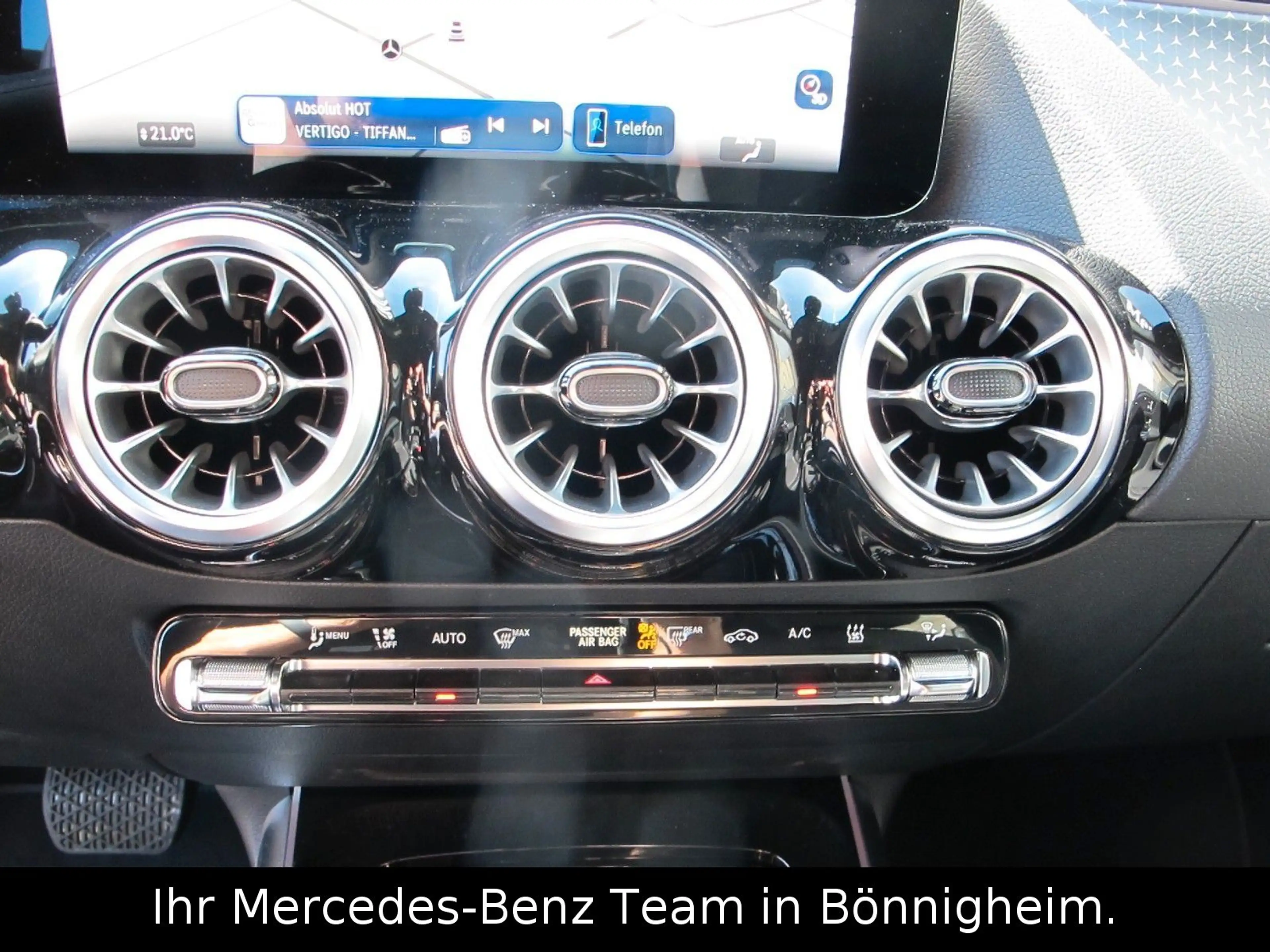Mercedes-Benz EQA 350 4M / AHV / Memory / Winter-Paket — photo 11