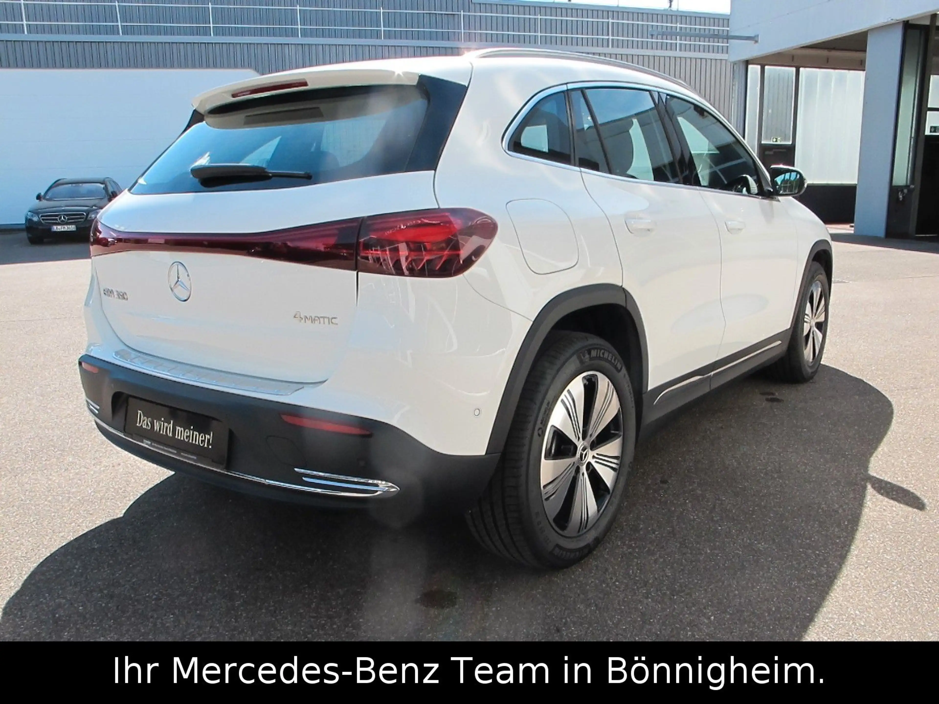 Mercedes-Benz EQA 350 4M / AHV / Memory / Winter-Paket — photo 3