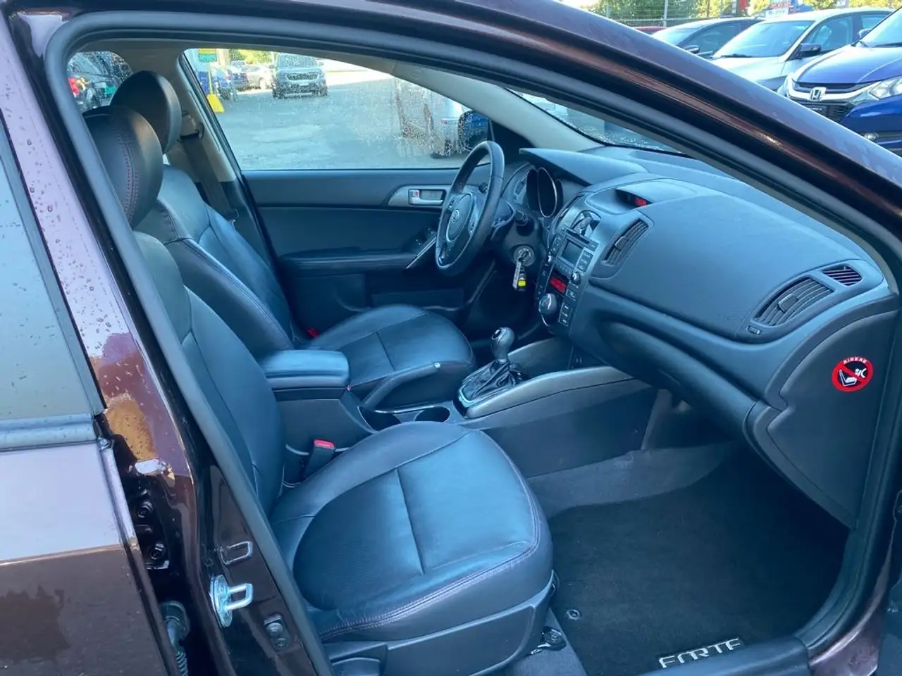 Kia Forte снимка Kia Forte